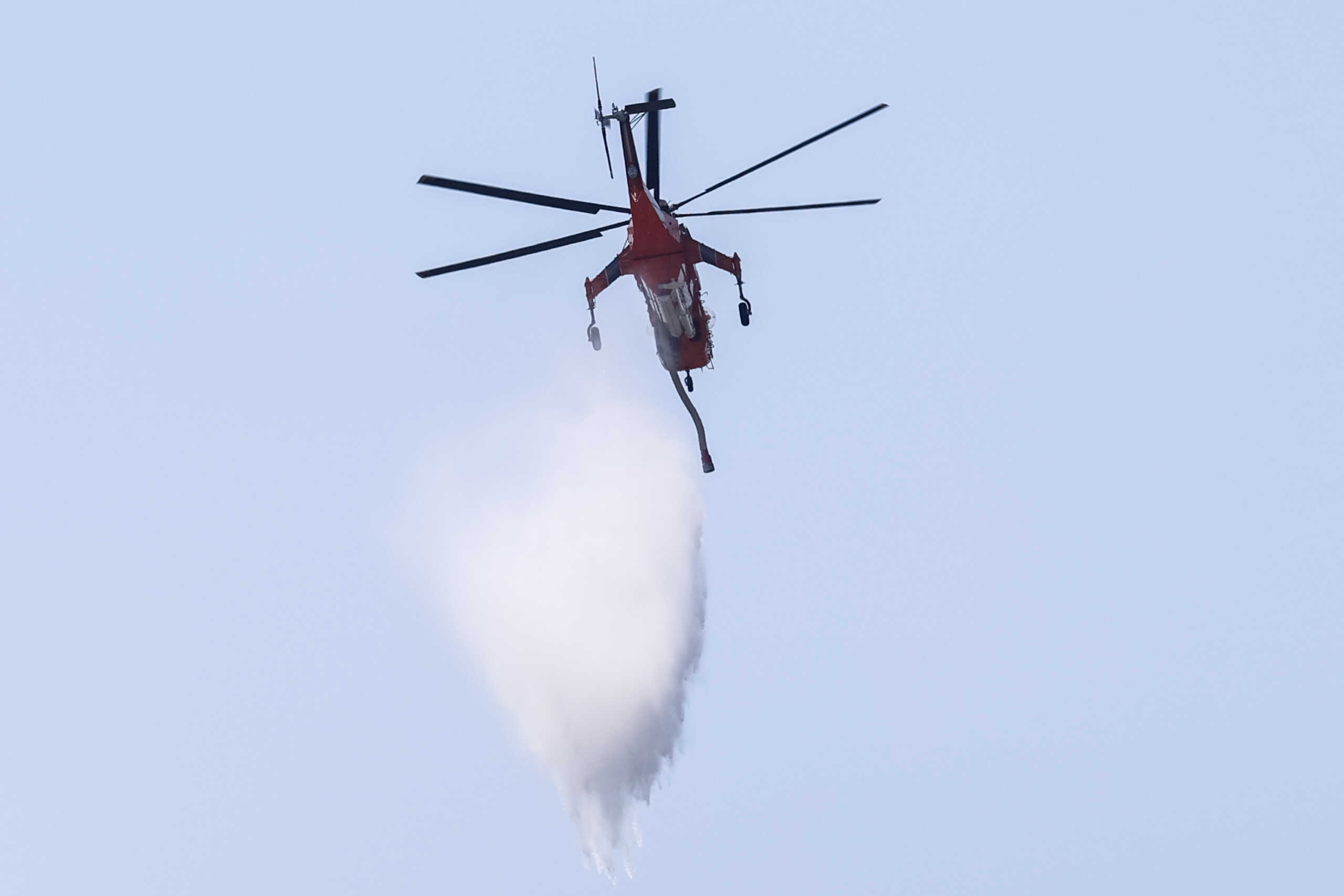 Φωτιά στην Αργολίδα – Στη μάχη της κατάσβεσης 3 αεροσκάφη και ένα ελικόπτερο
