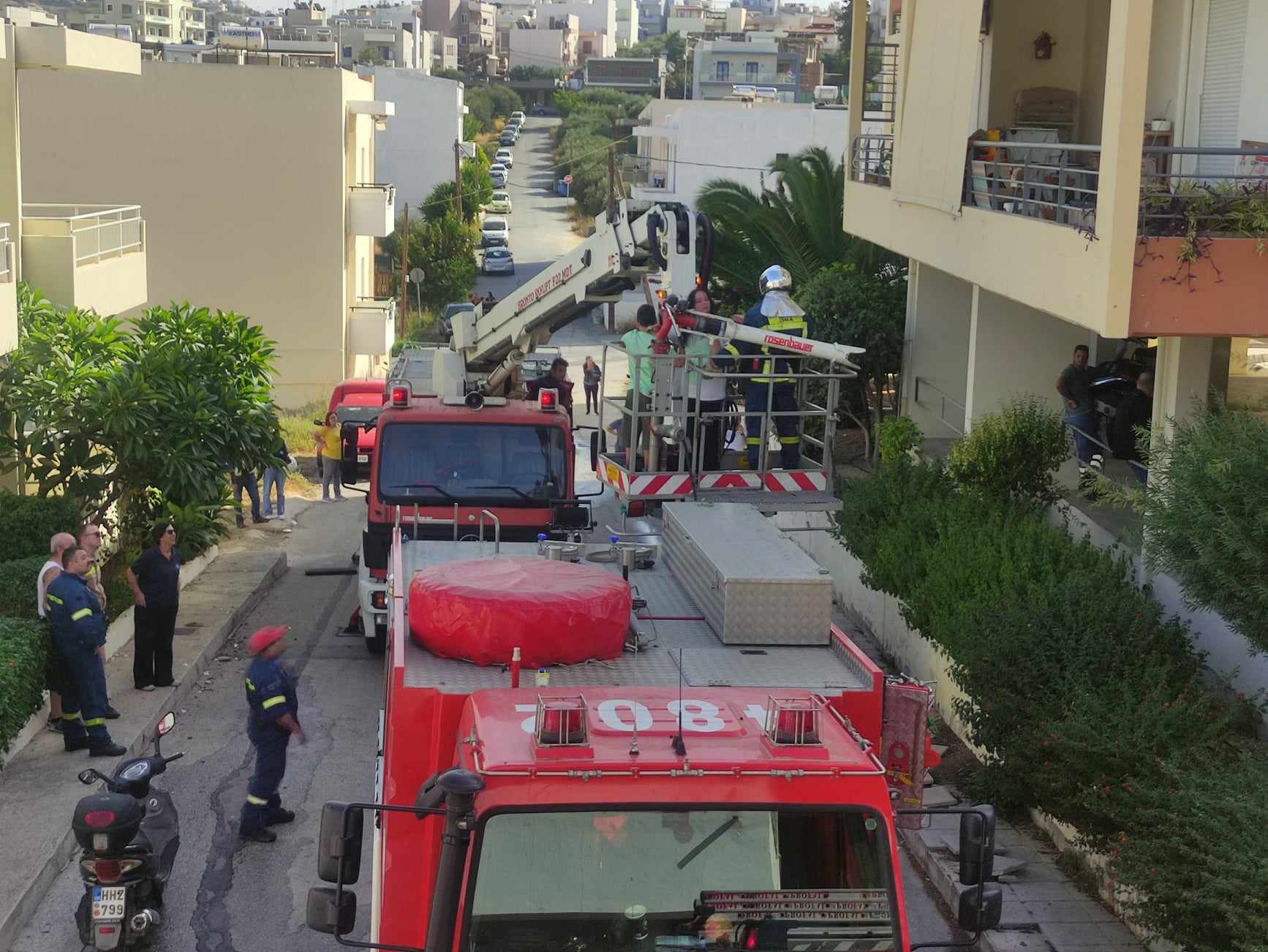 Φωτιά στο Ηράκλειο Κρήτης – Ξέσπασε σε υπόγειο οικοδομής και εκκενώθηκαν διαμερίσματα