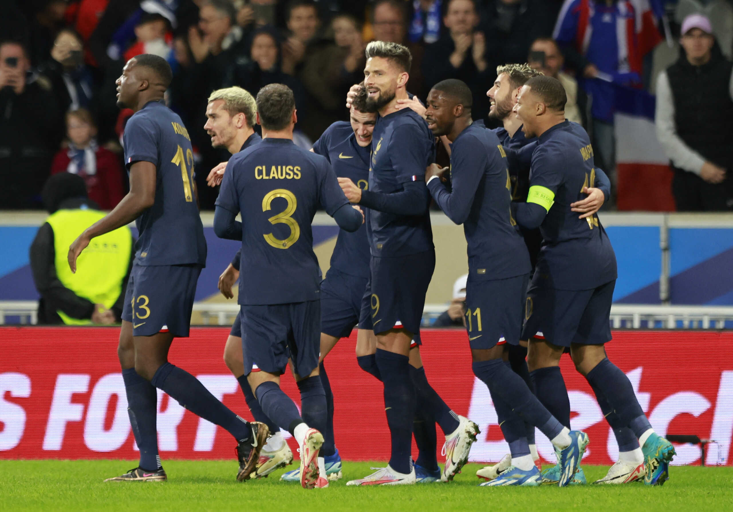 Soccer Football - International Friendly - France v Scotland - Stade Pierre-Mauroy, Villeneuve-d'Ascq, France - October 17, 2023  France's Benjamin Pavard celebrates scoring their first goal with teammates REUTERS