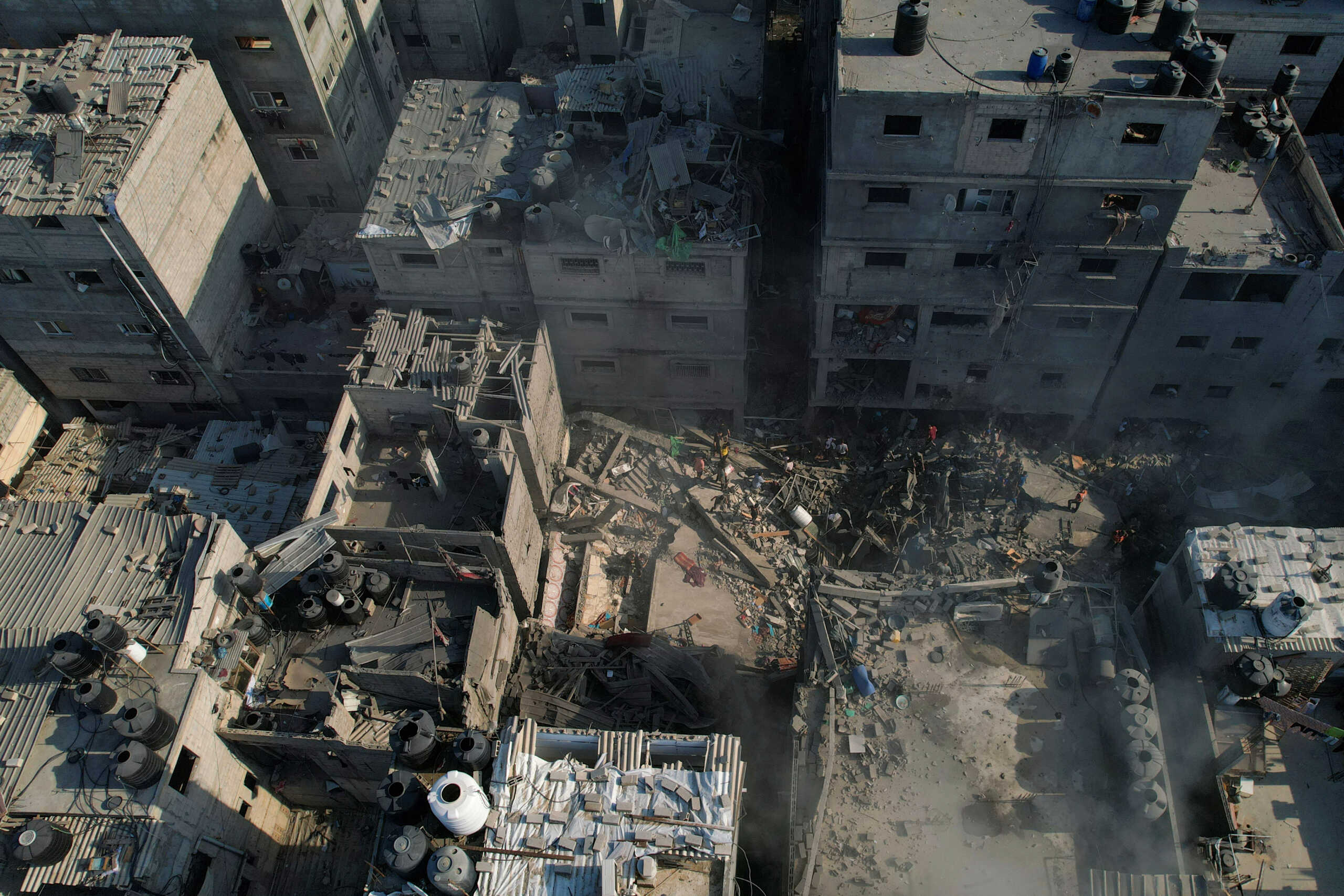 Πόλεμος στο Ισραήλ: Συνεχίζονται οι βομβαρδισμοί στην Γάζα, μαίνεται ο «πόλεμος» για το χτύπημα στο νοσοκομείο
