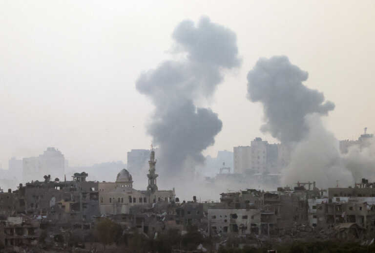 50 νεκροί στη Γάζα σε διάστημα μιας ώρας από ισραηλινούς βομβαρδισμούς λέει η Χαμάς