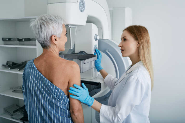 Καρκίνος του Μαστού σε ηλικιωμένες ασθενείς: Ποια είναι η ορθή αντιμετώπιση;