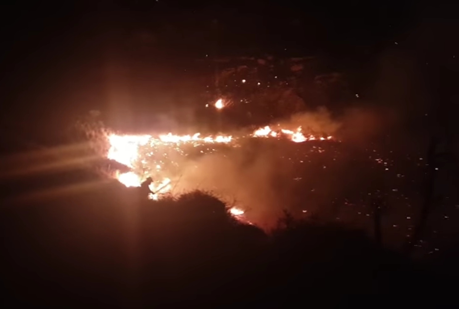 Ηράκλειο: Υπό έλεγχο η φωτιά στο Δήμο Γόρτυνας