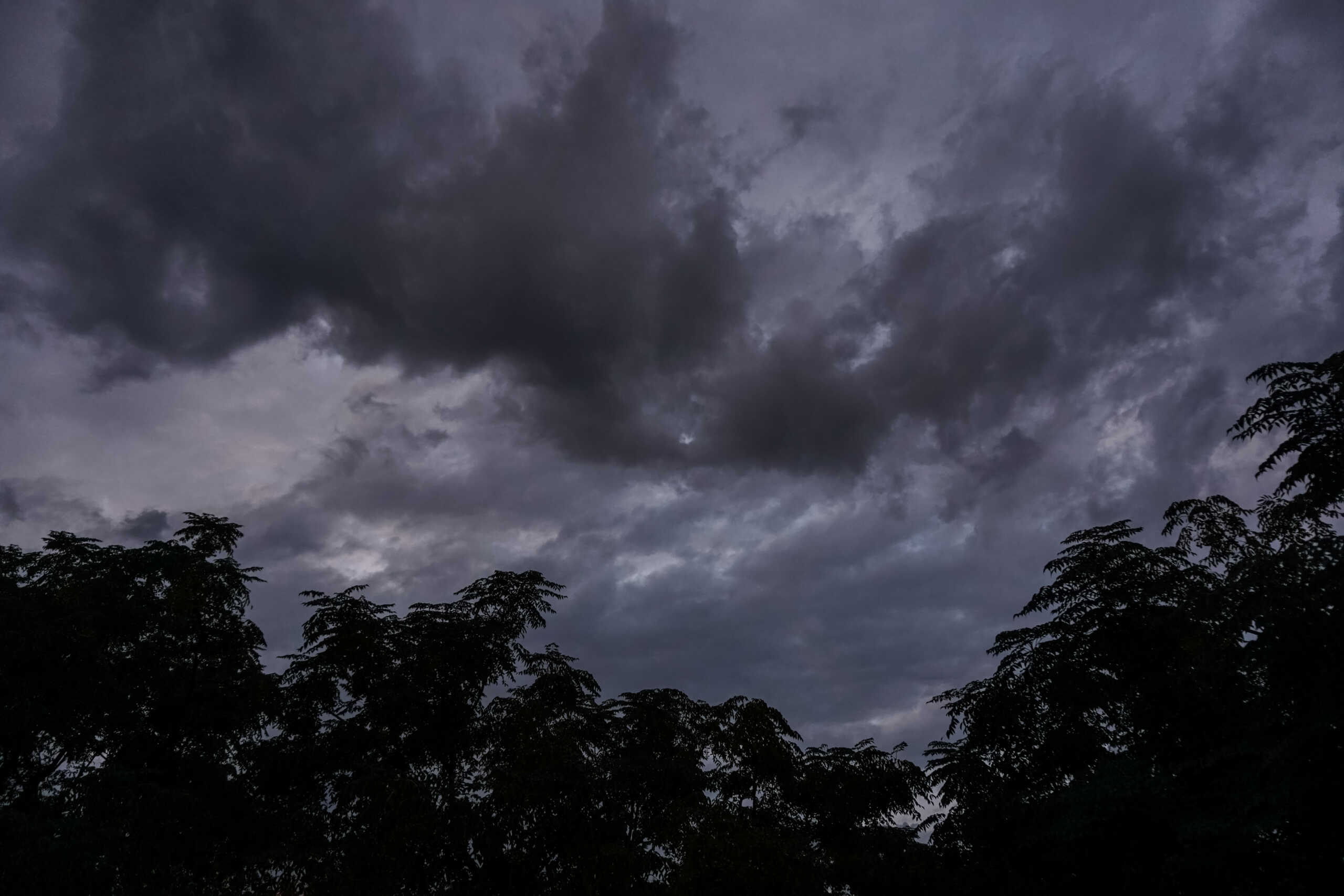 Καιρός – Meteo: Βροχές και καταιγίδες την Πέμπτη 26/10