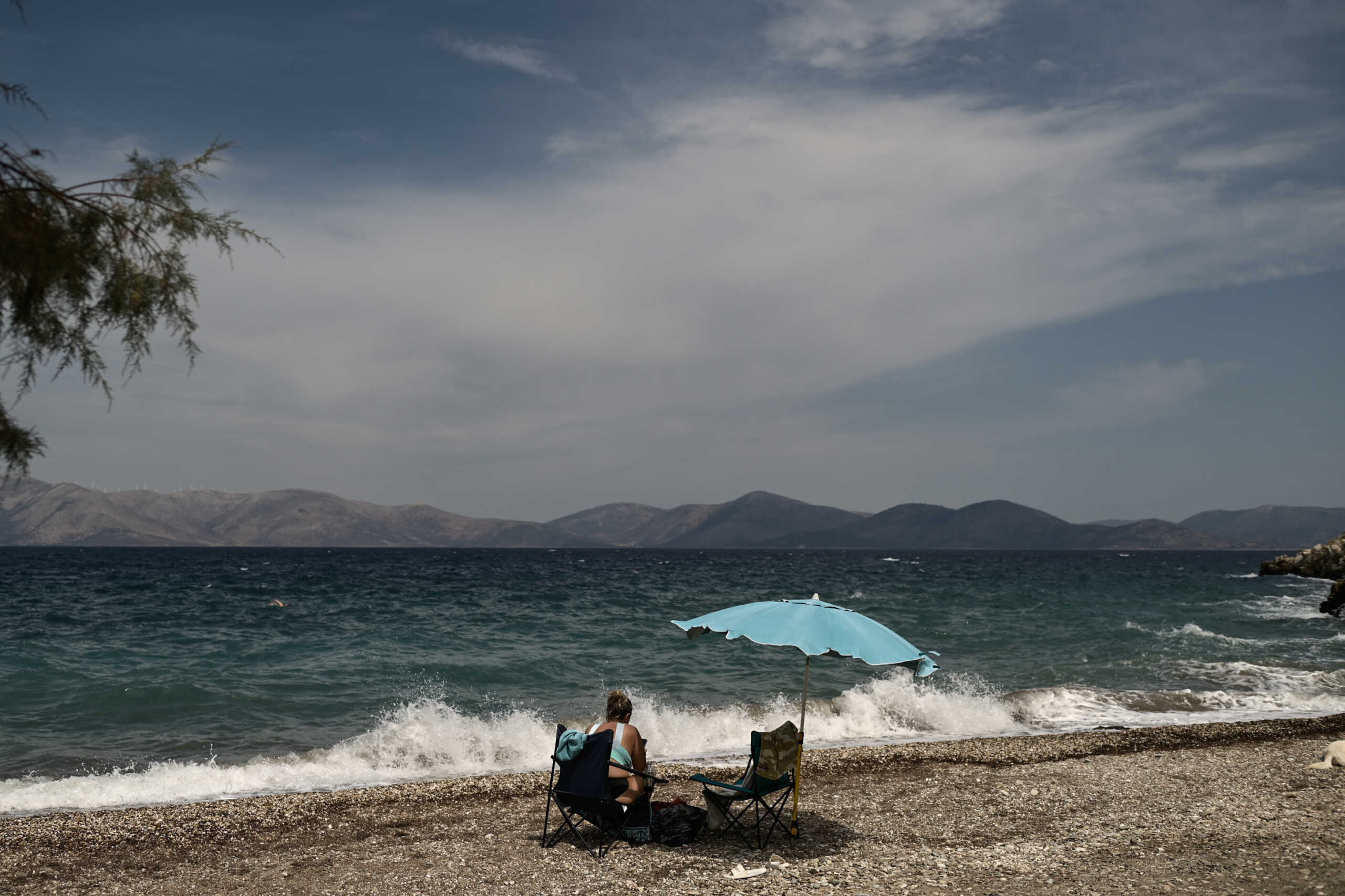 ΠΑΡΑΛΙΑ ΣΕΣΙ ΑΤΤΙΚΗΣ- ΓΙΑ ΠΟΛΛΟΥΣ ΤΟ ΤΕΛΕΥΤΑΙΟ ΜΠΑΝΙΟ (ΜΙΧΑΛΗΣ ΚΑΡΑΓΙΑΝΝΗΣ