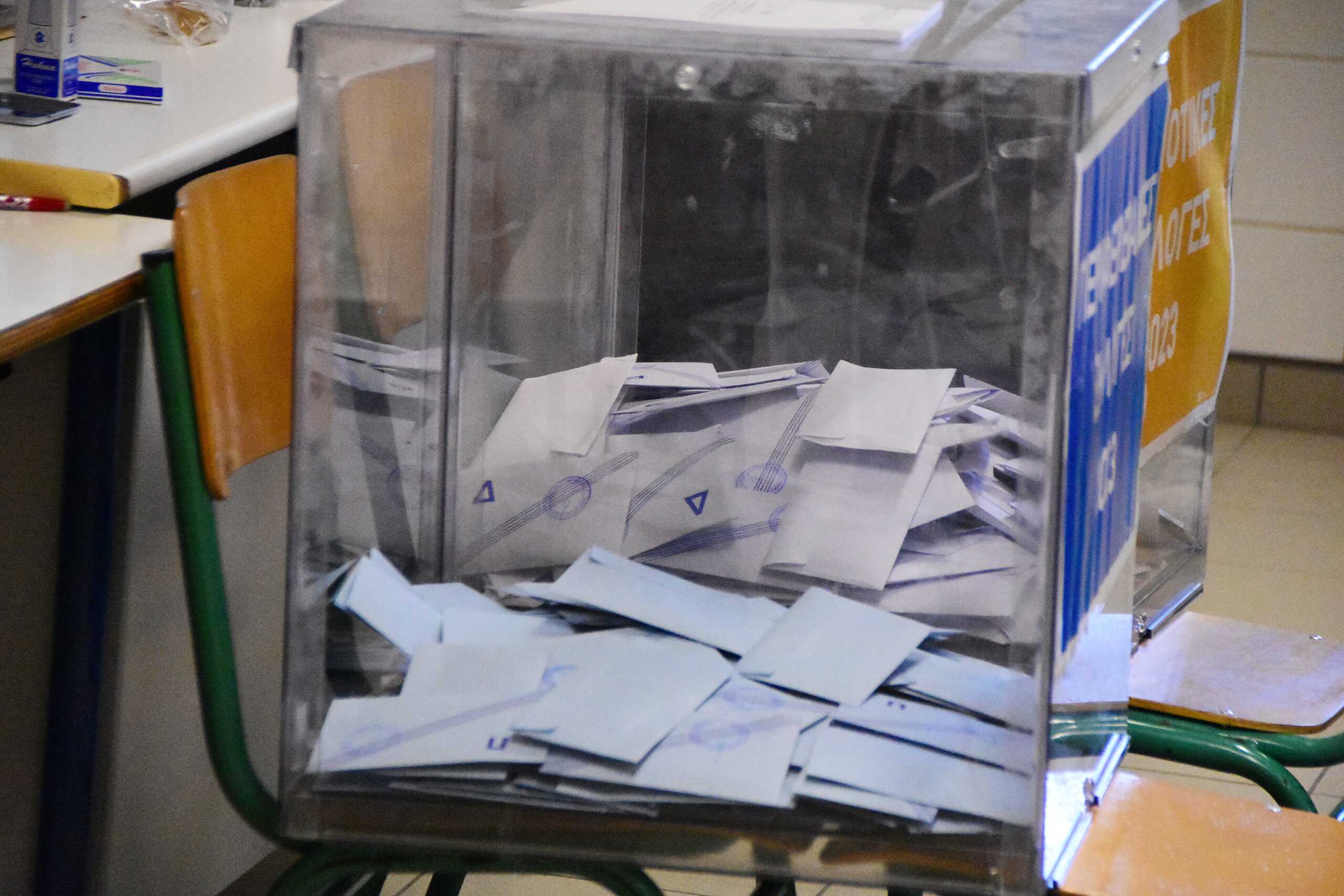 Δήμος Θεσσαλονίκης – Αποτελέσματα εκλογών: Ζέρβας και Αγγελούδης θα αναμετρηθούν στον δεύτερο γύρο