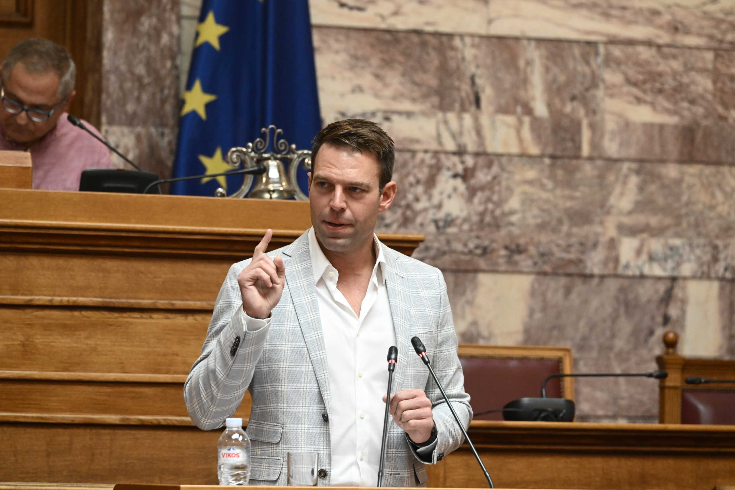 Στέφανος Κασσελάκης: Η πρώτη ομιλία του στην ΚΟ του ΣΥΡΙΖΑ – «Αντί για την ανακούφιση, το μόνο που έχουν για τους πολίτες είναι χαστούκια»