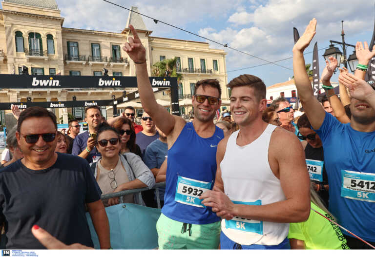 Ο Κασσελάκης έτρεξε μαζί με τον Τάιλερ 5 χιλιόμετρα στο «Spetses mini Marathon» - Δείτε βίντεο και φωτογραφίες