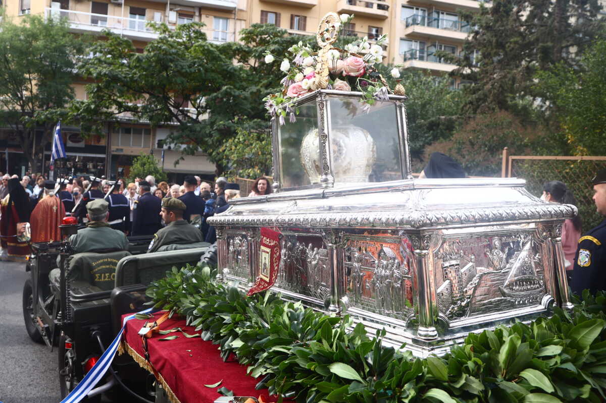 Λιτάνευση των Ιερών Εικόνων του Αγίου Δημητρίου και της Παναγίας "Κορωνιωτίσσης", στο πλαίσιο του εορτασμού του Πολιούχου της Θεσσαλονίκης Αγίου Δημητρίου του Μυροβλήτου, Τετάρτη 25 Οκτωβρίου 2023. 
(ΡΑΦΑΗΛ ΓΕΩΡΓΙΑΔΗΣ