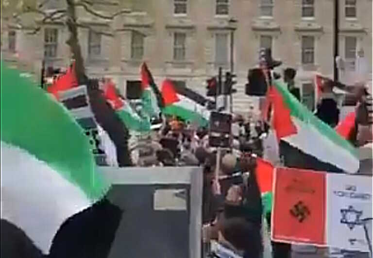 Λονδίνο: Συναγερμός και περιπολίες μετά τους πανηγυρισμούς Παλαιστινίων για την επίθεση της Χαμάς