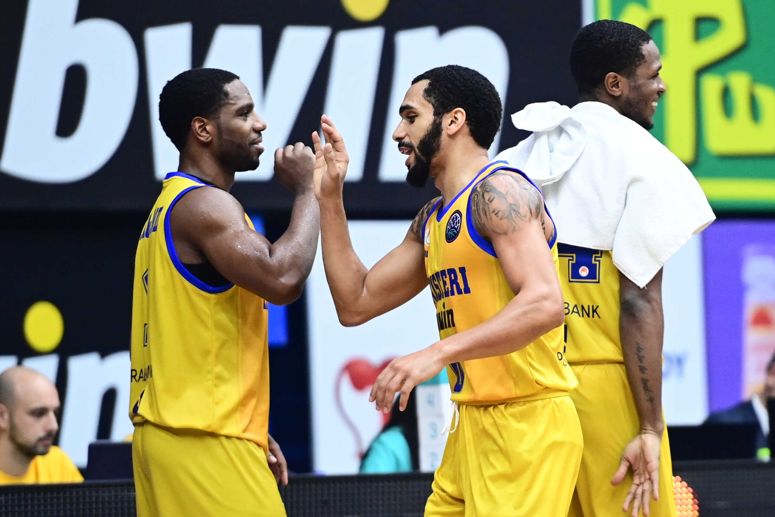 BASKETBALL CHAMPIONS LEAGUE