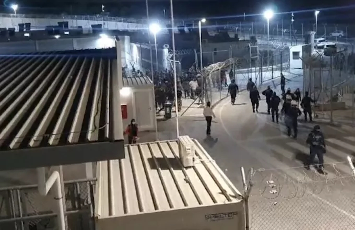 Σάμος: Μεγάλη ένταση και συλλήψεις στη δομή μεταναστών με συνθήματα κατά του Ισραήλ