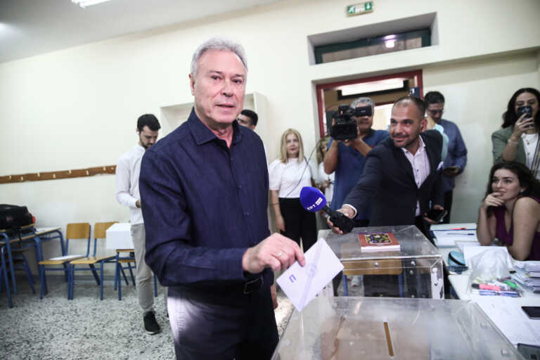 Ο Γιάννης Σγουρός ψήφισε στις εκλογές: «Οι πολίτες να στείλουν ένα ισχυρό μήνυμα ότι δεν είναι δεδομένοι»