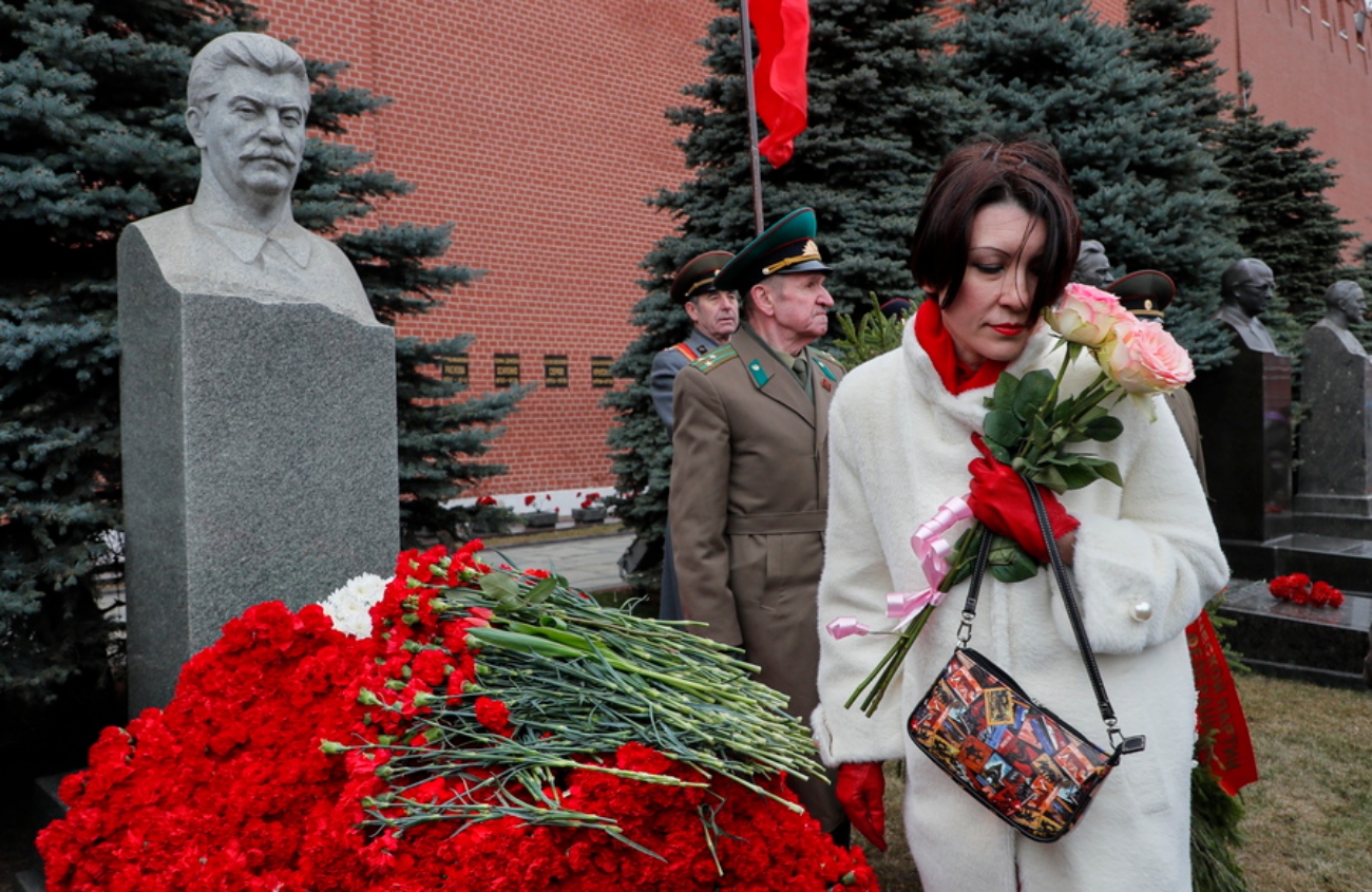 Ρωσία: Η «επιστρoφή» του Στάλιν – Έχουν τοποθετηθεί 110 μνημεία του στη χώρα και ο αριθμός τους αυξάνεται