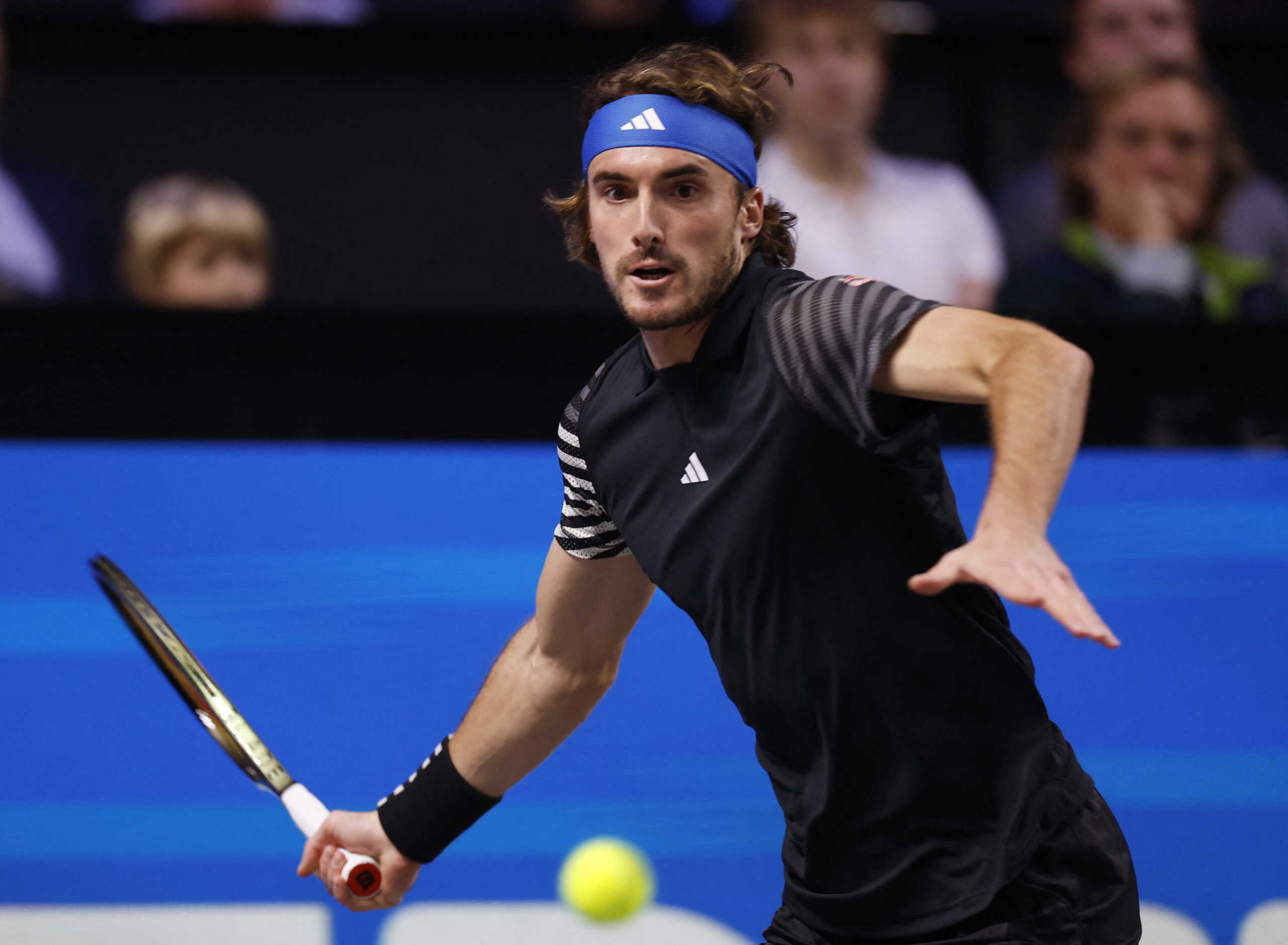 Tennis - ATP 500 - Vienna Open - Wiener Stadthalle, Vienna, Austria - October 28, 2023  Greece's Stefanos Tsitsipas in action during his semi final match against Russia's Daniil Medvedev REUTERS