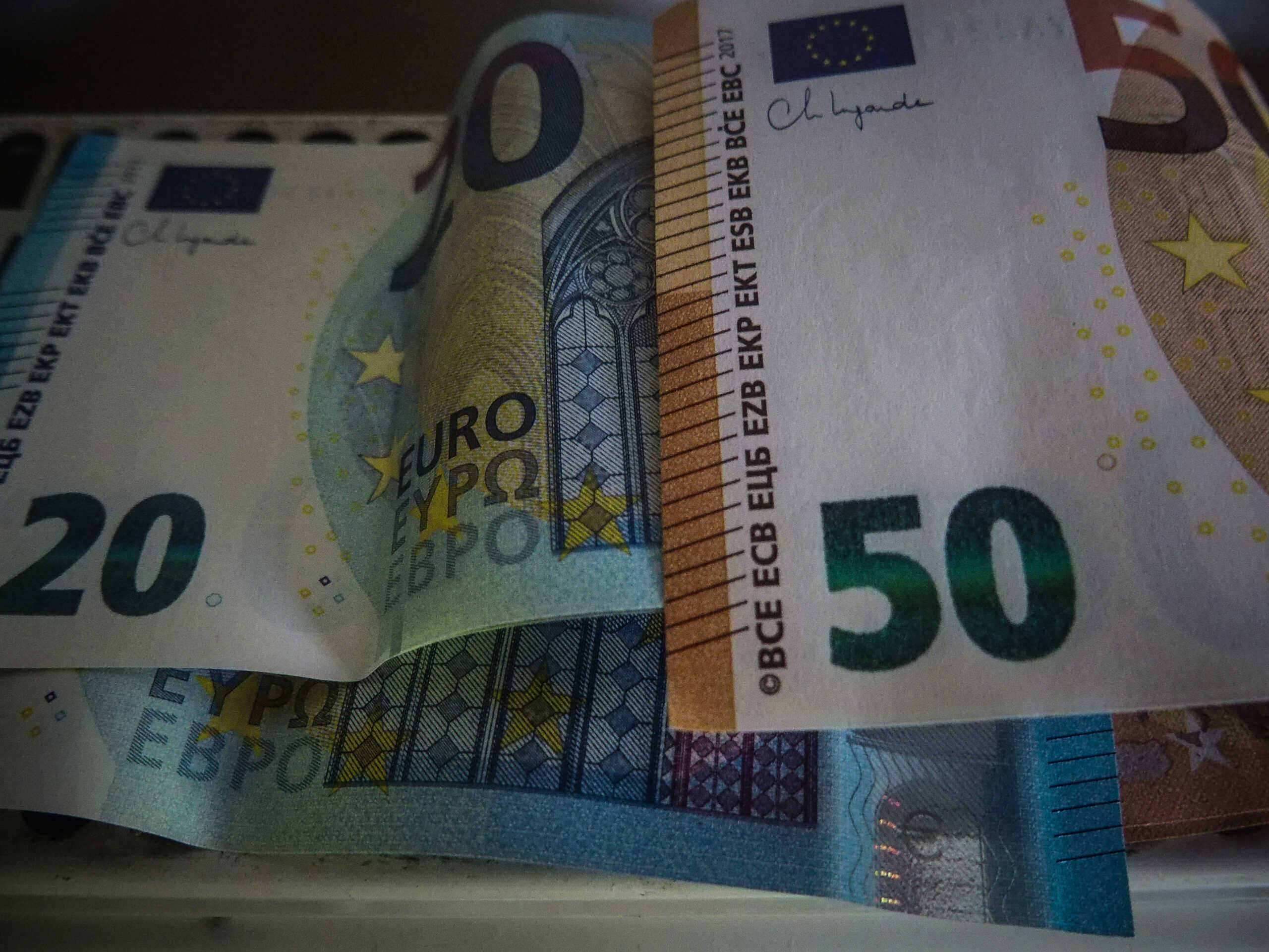 ÅÕÑÙ
  
 
 
 
 
(ÊÏÍÔÁÑÉÍÇÓ ÃÉÙÑÃÏÓ EUROKNISSI)