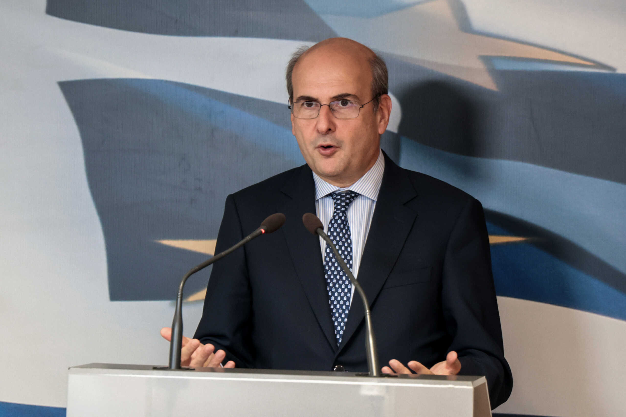 Τα τρία θέματα που συζήτησε η Ελληνική Ένωση Καφέ με τον υπουργό Οικονομικών Κωστή Χατζηδάκη