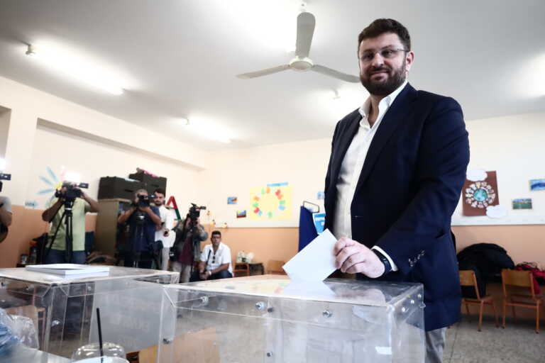 Ψήφισε ο Κώστας Ζαχαριάδης: «Η Αθήνα είναι στα χέρια σας»