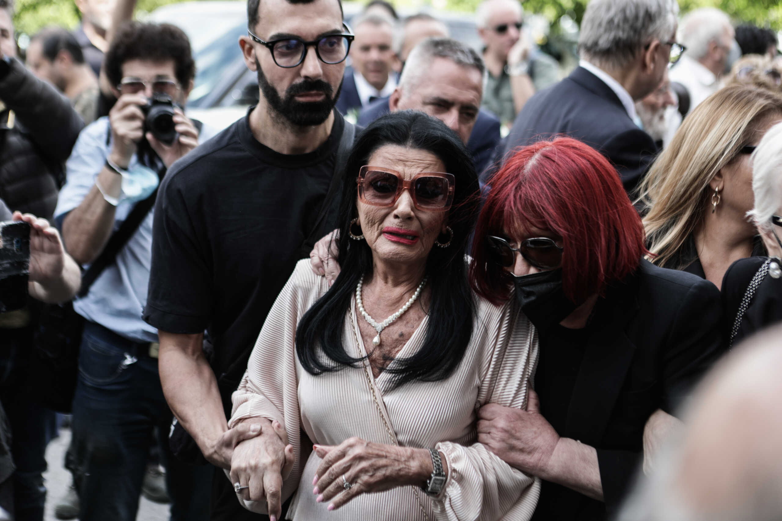 Κηδεία της ηθοποιού Μάρθας Καραγιάννη από το Α' Νεκροταφείο Αθηνών, Πέμπτη 22 Σεπτεμβρίου 2022.
(ΣΩΤΗΡΗΣ ΔΗΜΗΤΡΟΠΟΥΛΟΣ