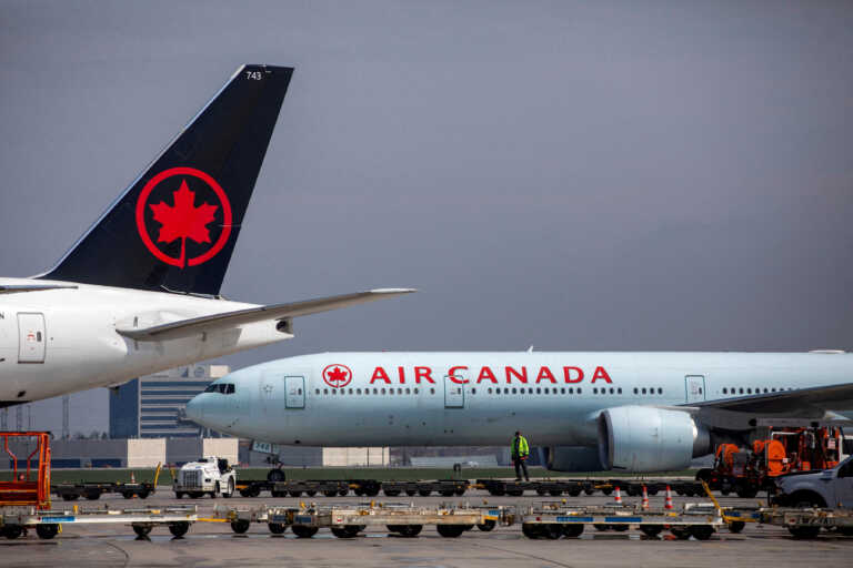Στιγμές τρόμου σε προσγείωση αεροσκάφους της Air Canada - Σειόταν ολόκληρο - Συγκλονιστικά πλάνα
