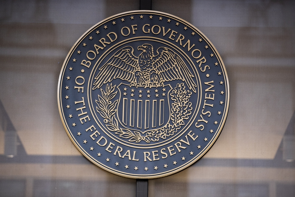 Ικανοποίηση στις αγορές από τις αποφάσεις της Fed για αμετάβλητα επιτόκια – Φόβοι και προσδοκίες