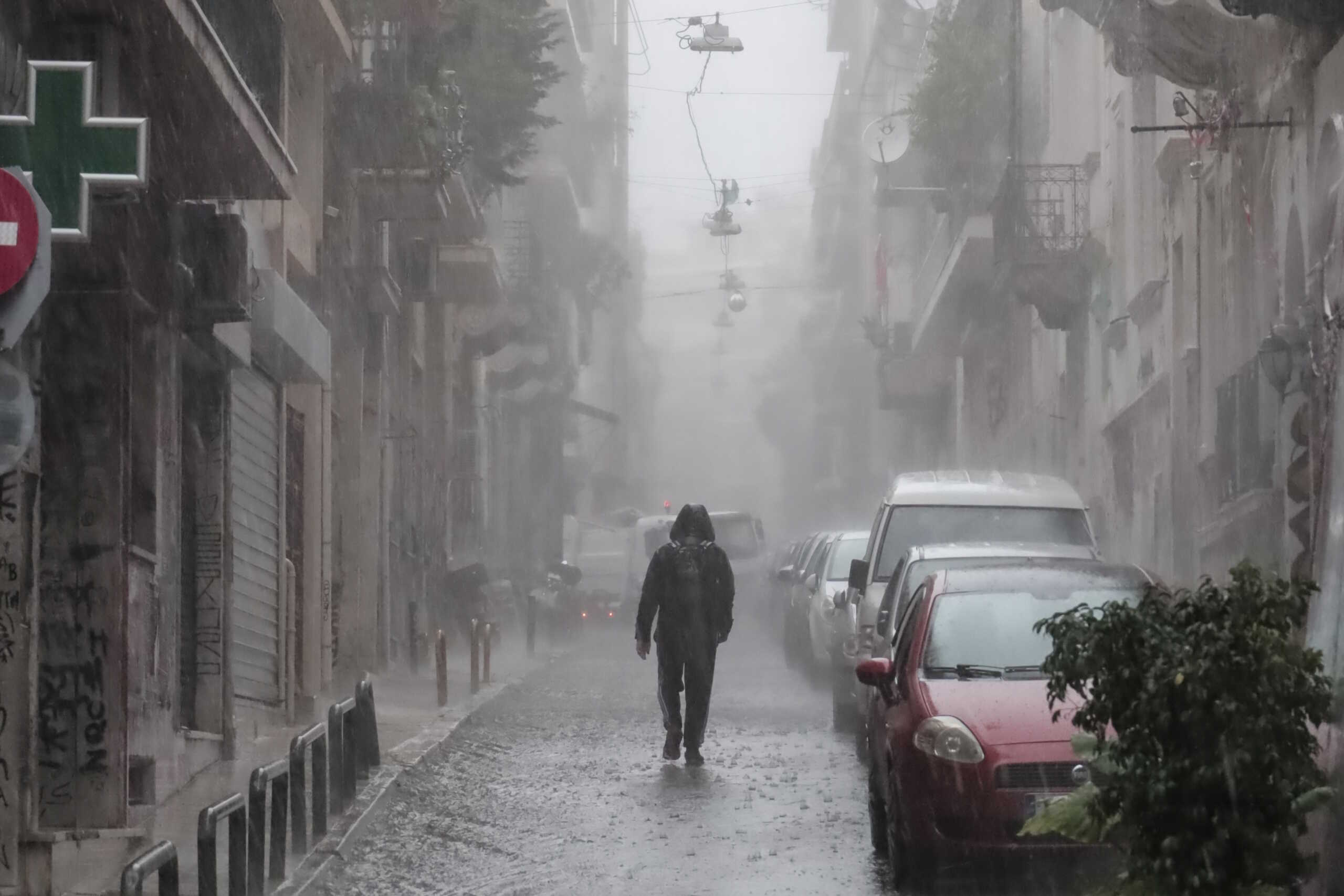 Καιρός – Meteo: Χαλάζι μεγάλου μεγέθους απόψε και αύριο – Κύματα 4 μέτρων αναμένονται στο Βόρειο Αιγαίο