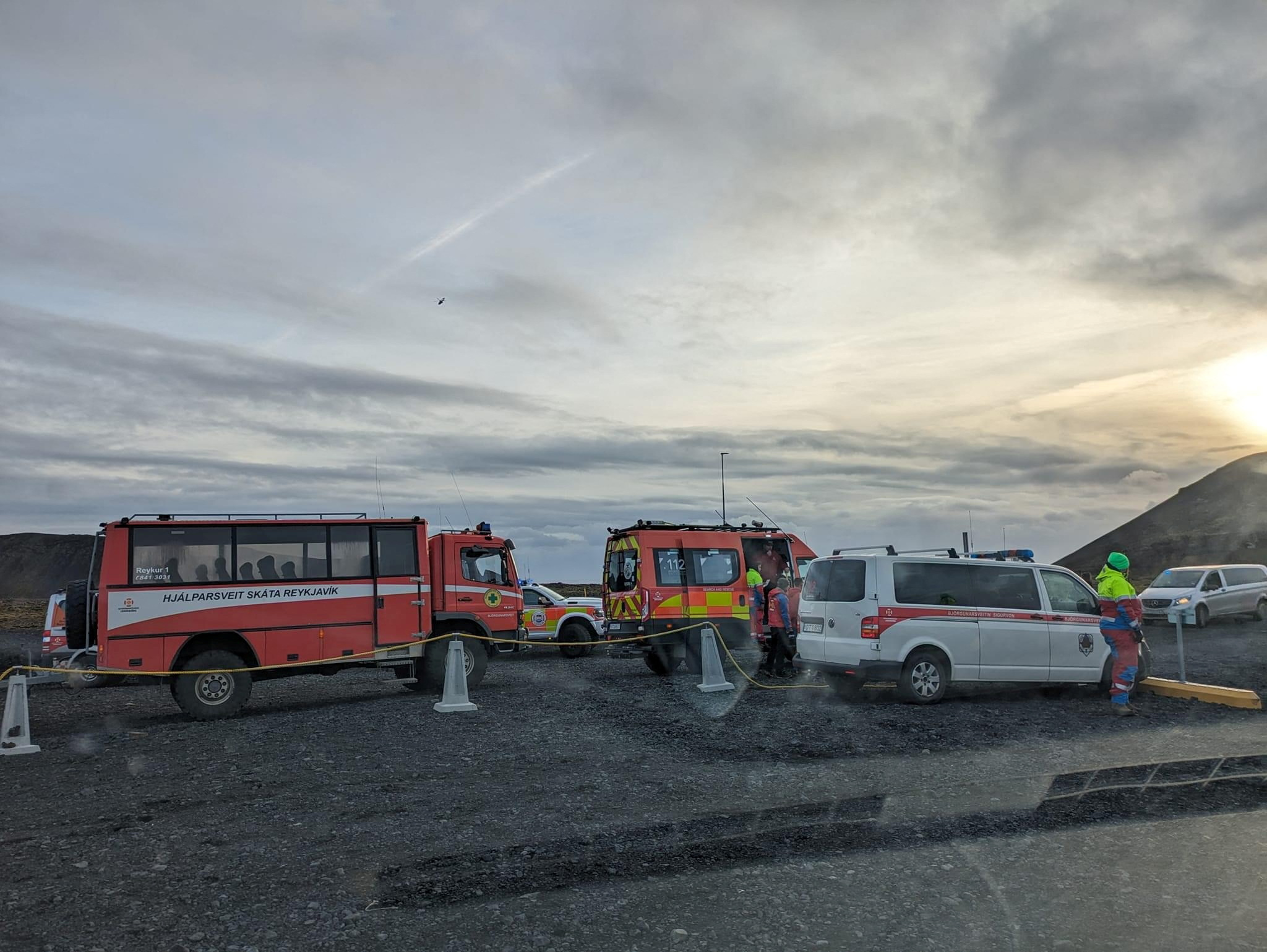 Ισλανδία: Χιλιάδες άνθρωποι εγκατέλειψαν τα σπίτια τους περιμένοντας την ηφαιστειακή έκρηξη