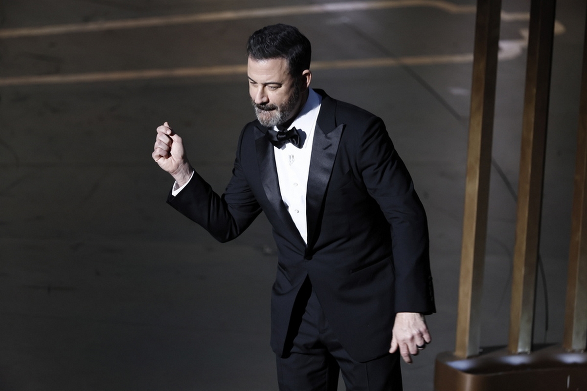 epa10518461 Host Jimmy Kimmel during the 95th annual Academy Awards ceremony at the Dolby Theatre in Hollywood, Los Angeles, California, USA, 12 March 2023. The Oscars are presented for outstanding individual or collective efforts in filmmaking in 24 categories.  EPA