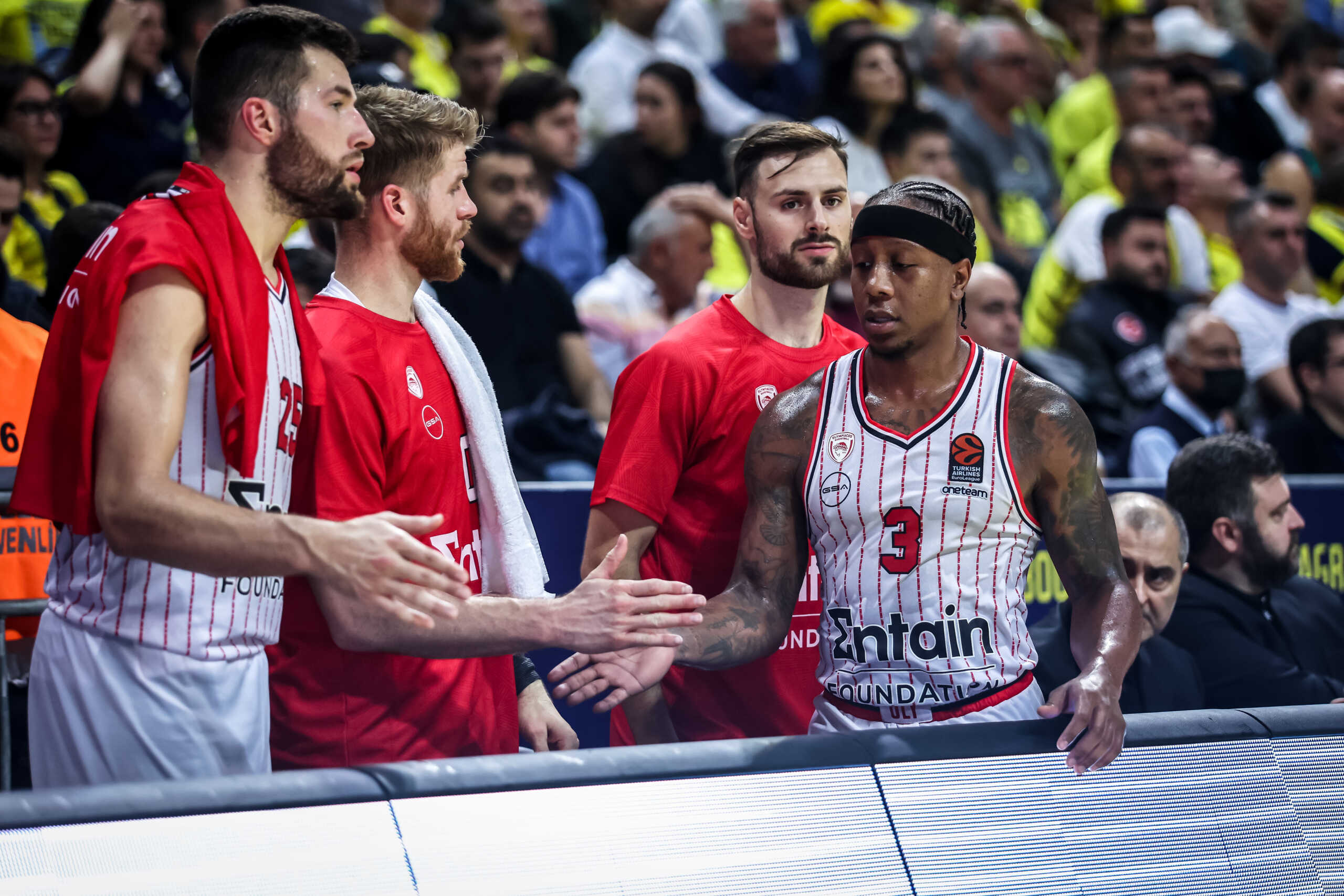 Η βαθμολογία της Euroleague μετά την ήττα του Ολυμπιακού από τη Φενέρμπαχτσε