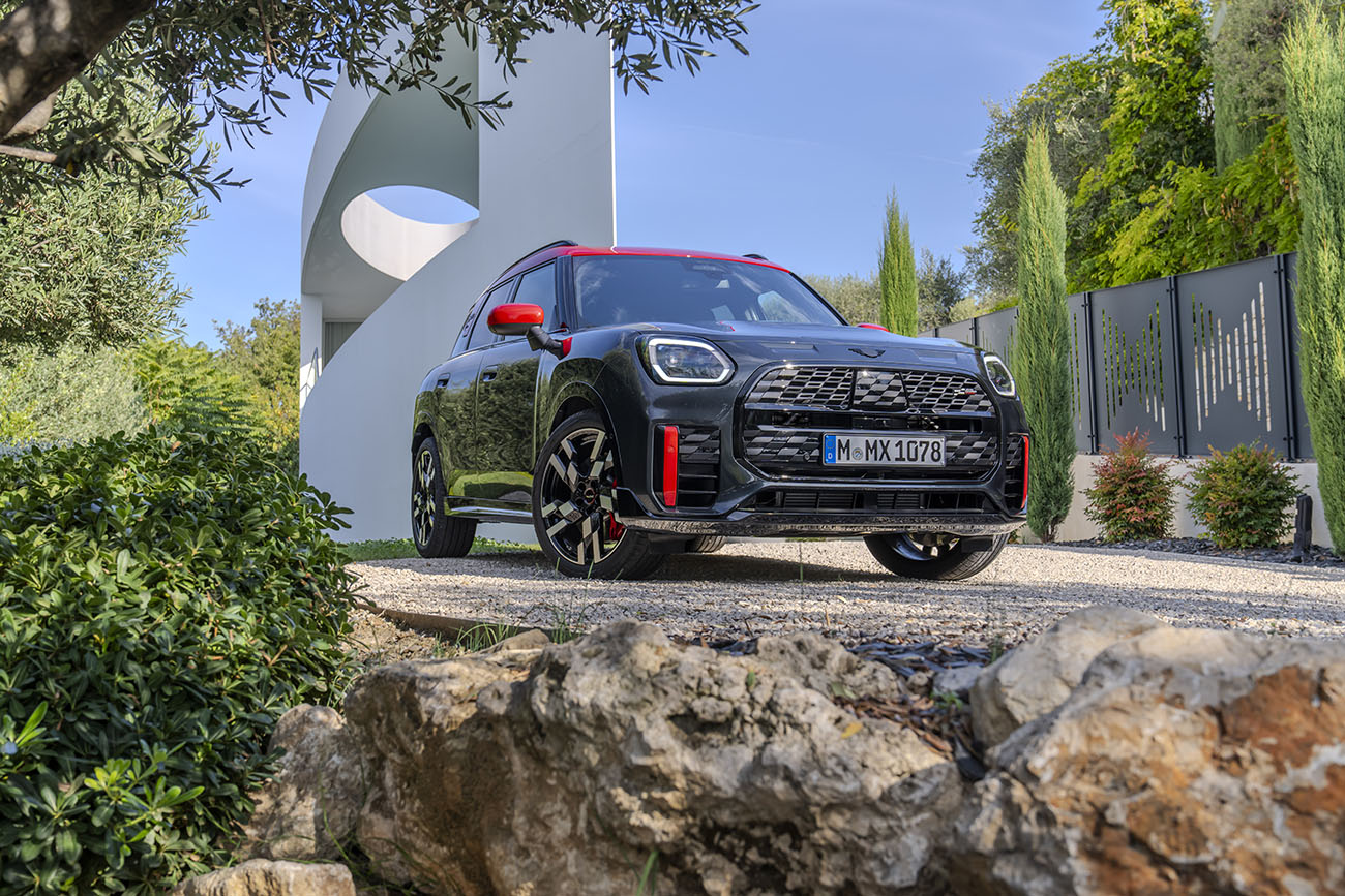 Το νέο MINI John Cooper Works Countryman: Δυναμική εμφάνιση και μέγιστες επιδόσεις