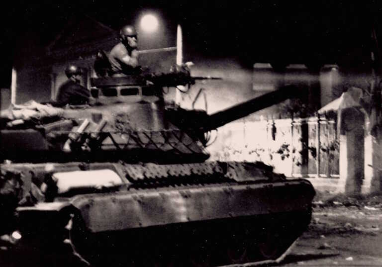 17 Νοεμβρίου 1973 – 50 χρόνια Πολυτεχνείο: Οι 3 ημέρες που έμειναν στην ιστορία της σύγχρονης Ελλάδας – Η εξέγερση «καρφί» στο φέρετρο της Χούντας