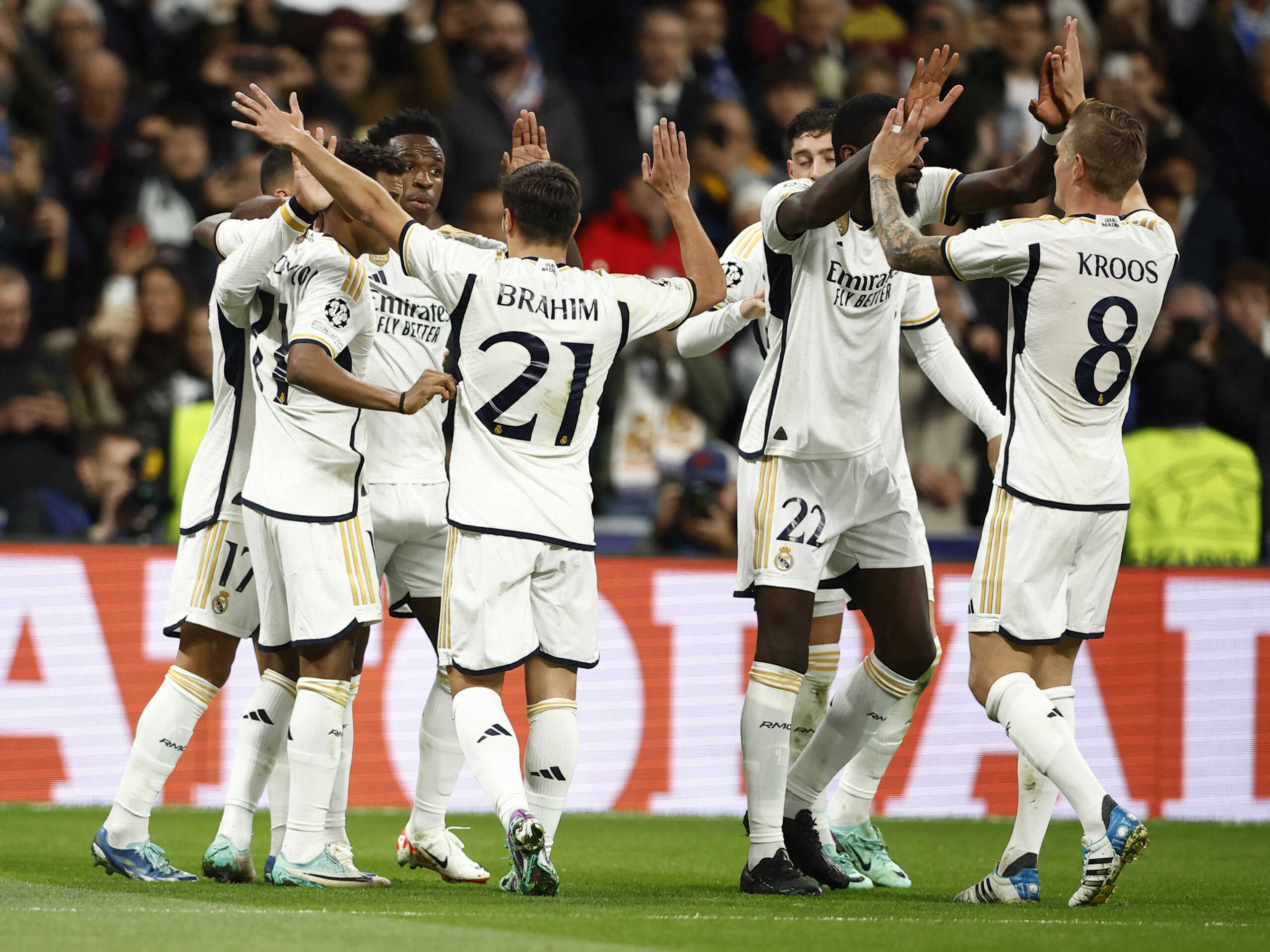 Soccer Football - Champions League - Group C - Real Madrid v S.C. Braga - Santiago Bernabeu, Madrid, Spain - November 8, 2023 Real Madrid's Vinicius Junior celebrates scoring their second goal with teammates REUTERS