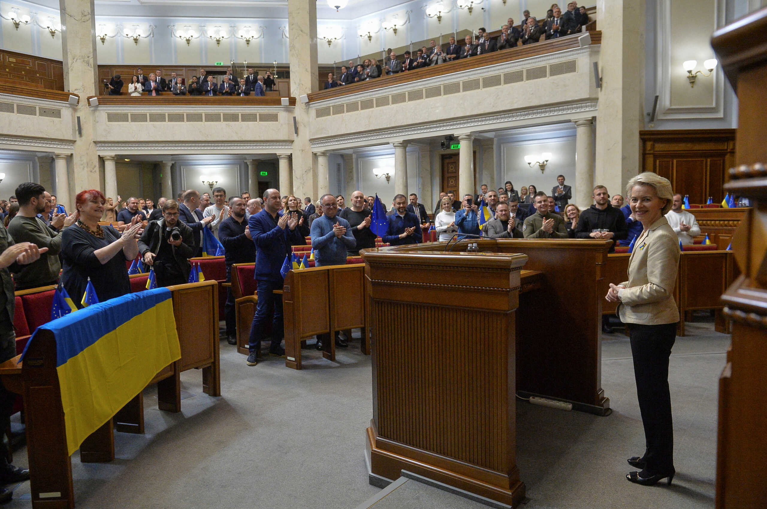 Φον ντερ Λάιεν στο ουκρανικό κοινοβούλιο: «Ανακοινώνεται την ερχόμενη εβδομάδα το 12ο πακέτο κυρώσεων κατά της Ρωσίας»