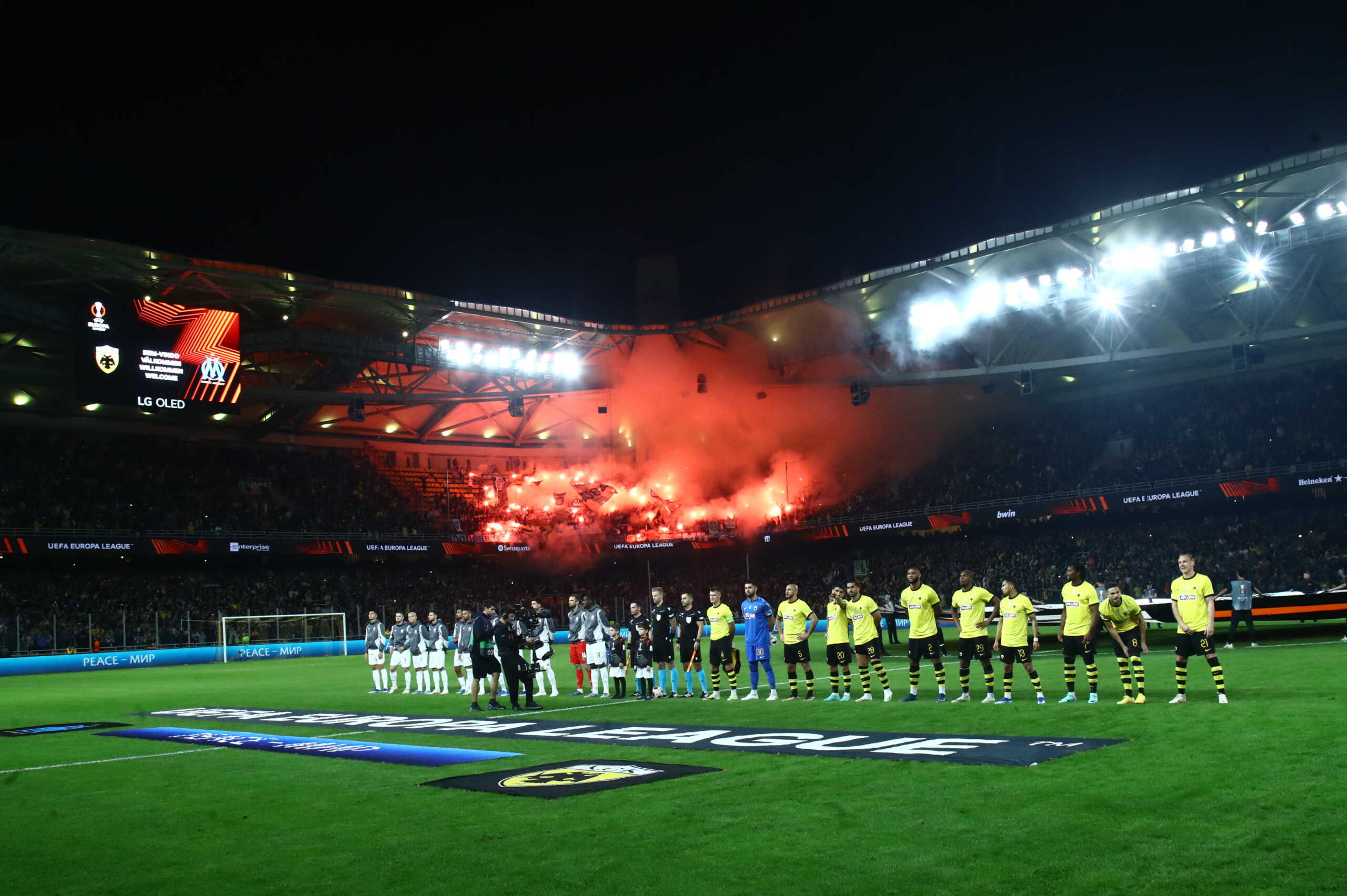 Opap Arena: Ενθουσιασμένοι με το γήπεδο της ΑΕΚ οι εκπρόσωποι των Σίτι και Τσέλσι