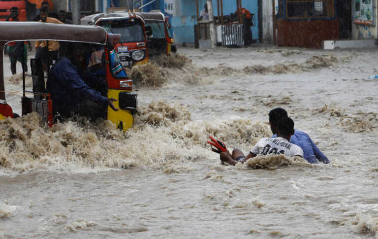 Πολλοί νεκροί και τεράστιες καταστροφές από πλημμύρες που προκάλεσε σφοδρή κακοκαιρία σε Σομαλία, Αιθιοπία, Κένυα