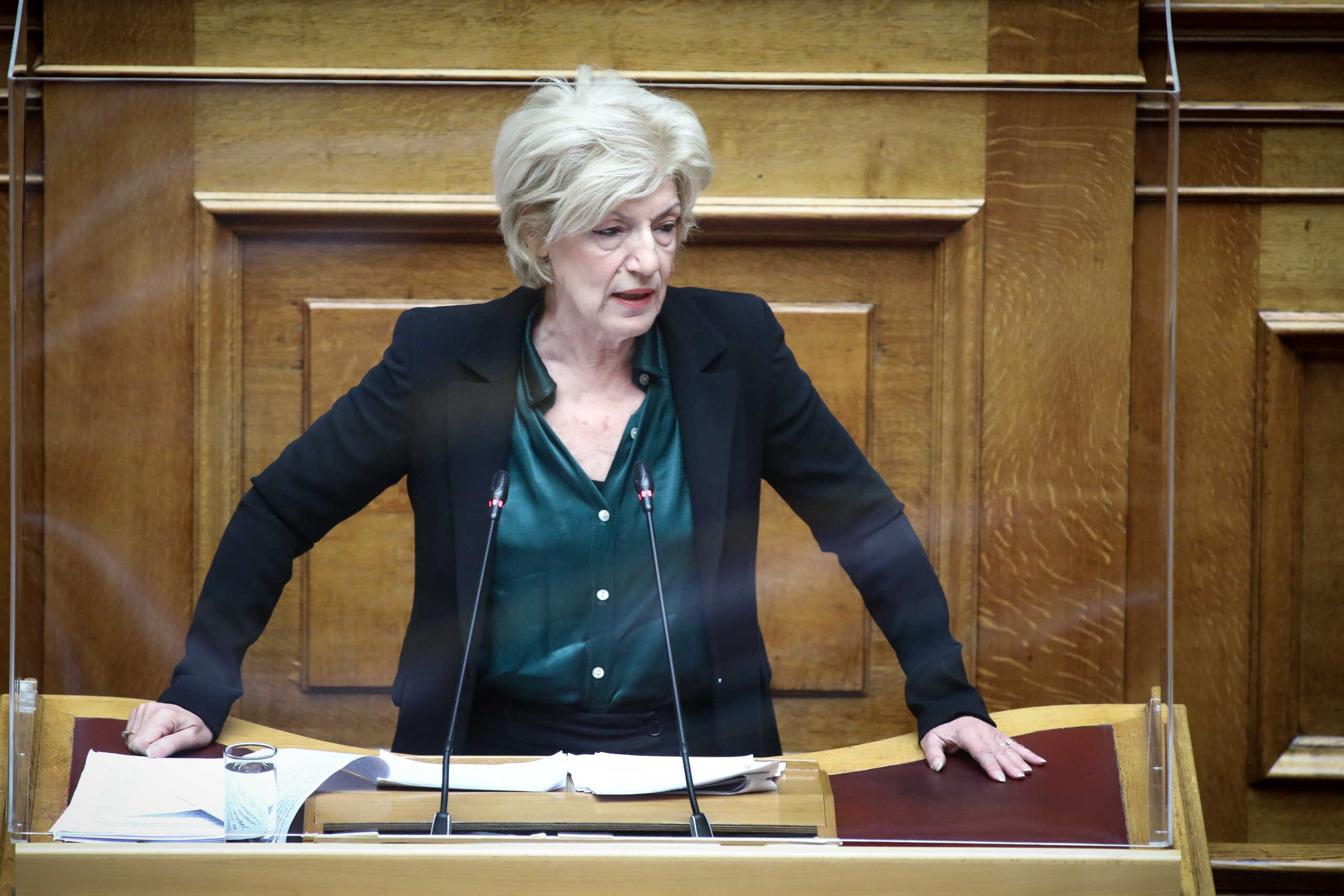 Συζήτηση στην Ολομέλεια της Βουλής, των άρθρων και του συνόλου του σχεδίου νόμου