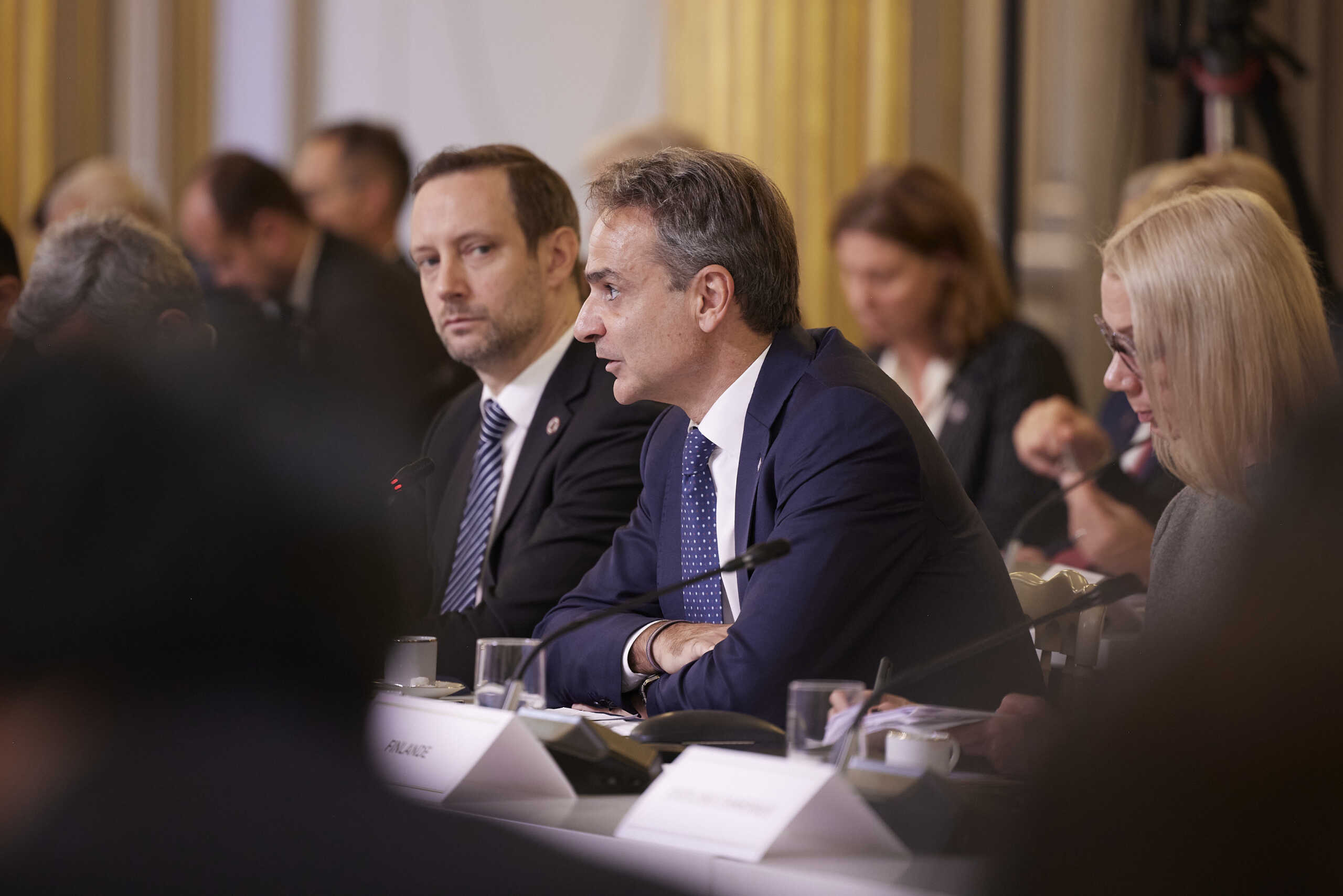 Ο Πρωθυπουργός Κυριάκος Μητσοτάκης στη Διεθνή Ανθρωπιστική Διάσκεψη για τους αμάχους στη Γάζα που πραγματοποιήθηκε στο Παρίσι, Πέμπτη 9 Νοεμβρίου 2023. 
(ΔΗΜΗΤΡΗΣ ΠΑΠΑΜΗΤΣΟΣ