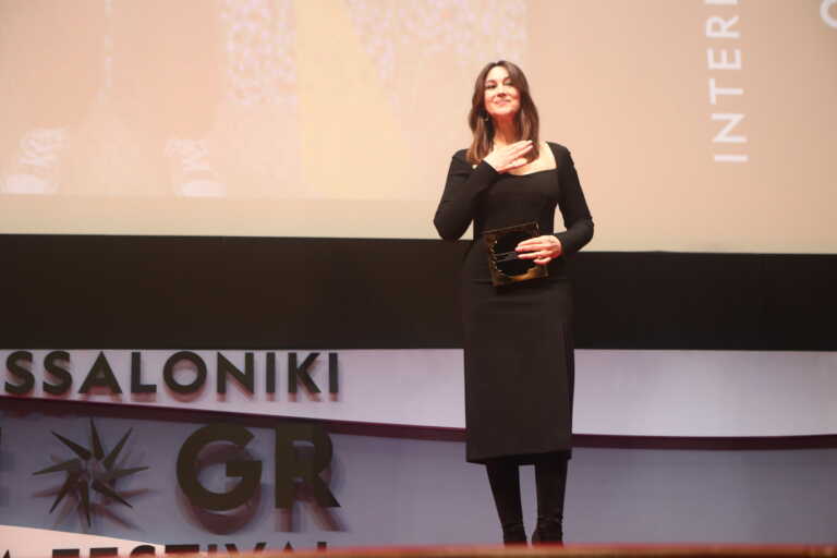Η συγκίνηση της Μόνικα Μπελούτσι για το βραβείο «Χρυσός Αλέξανδρος» και το «ευχαριστώ» στα ελληνικά