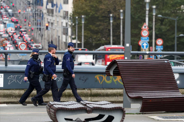 Συναγερμός στις Βρυξέλλες - Προειδοποιήσεις για βόμβες σε σχολείο και σε πάρκο πίσω από το Ευρωπαϊκό Κοινοβούλιο