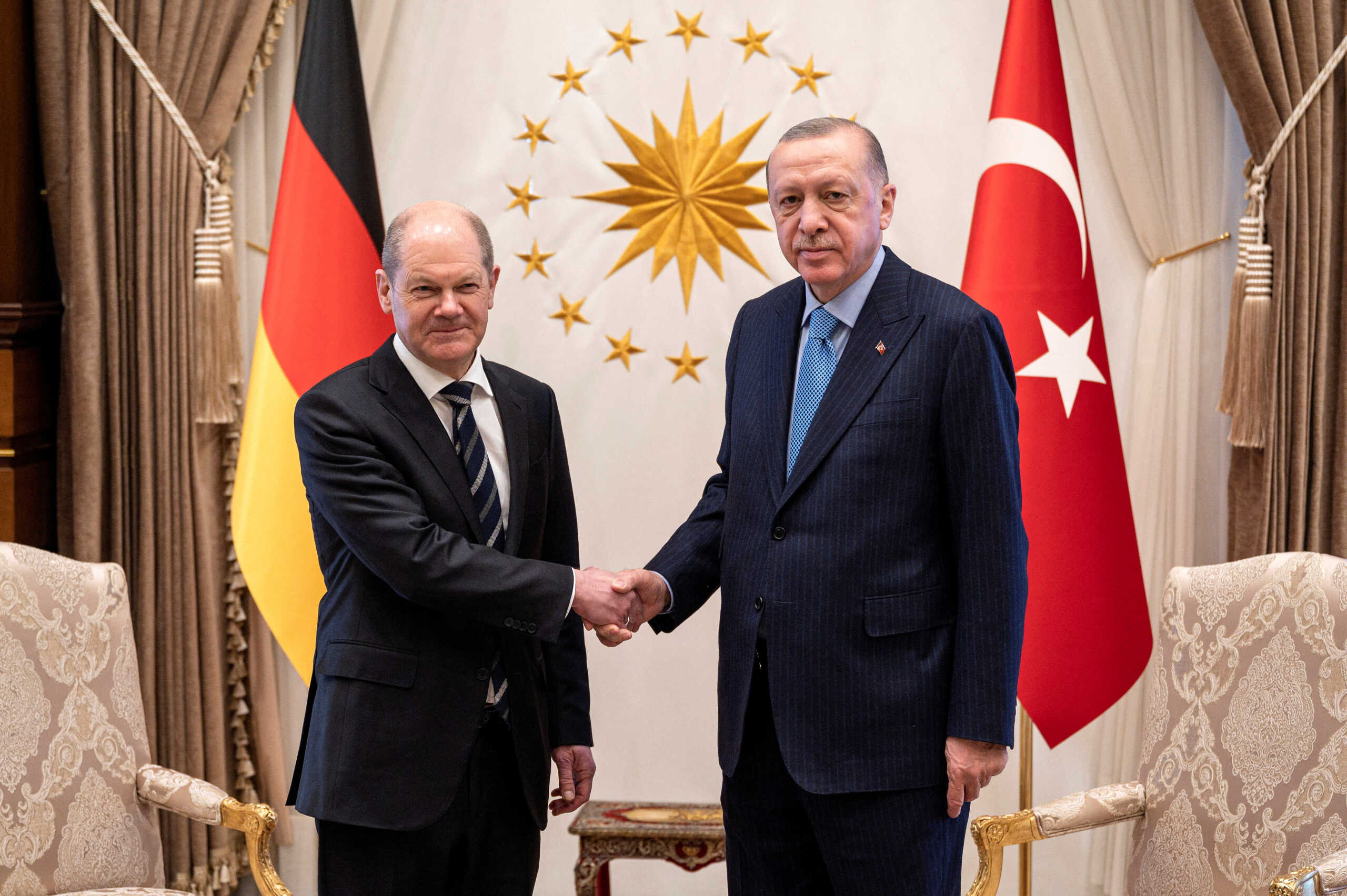 FILE PHOTO: German Chancellor Olaf Scholz meets with Turkey's President Recep Tayyip Erdogan in Ankara, Turkey, March 14, 2022.   Guido Bergmann