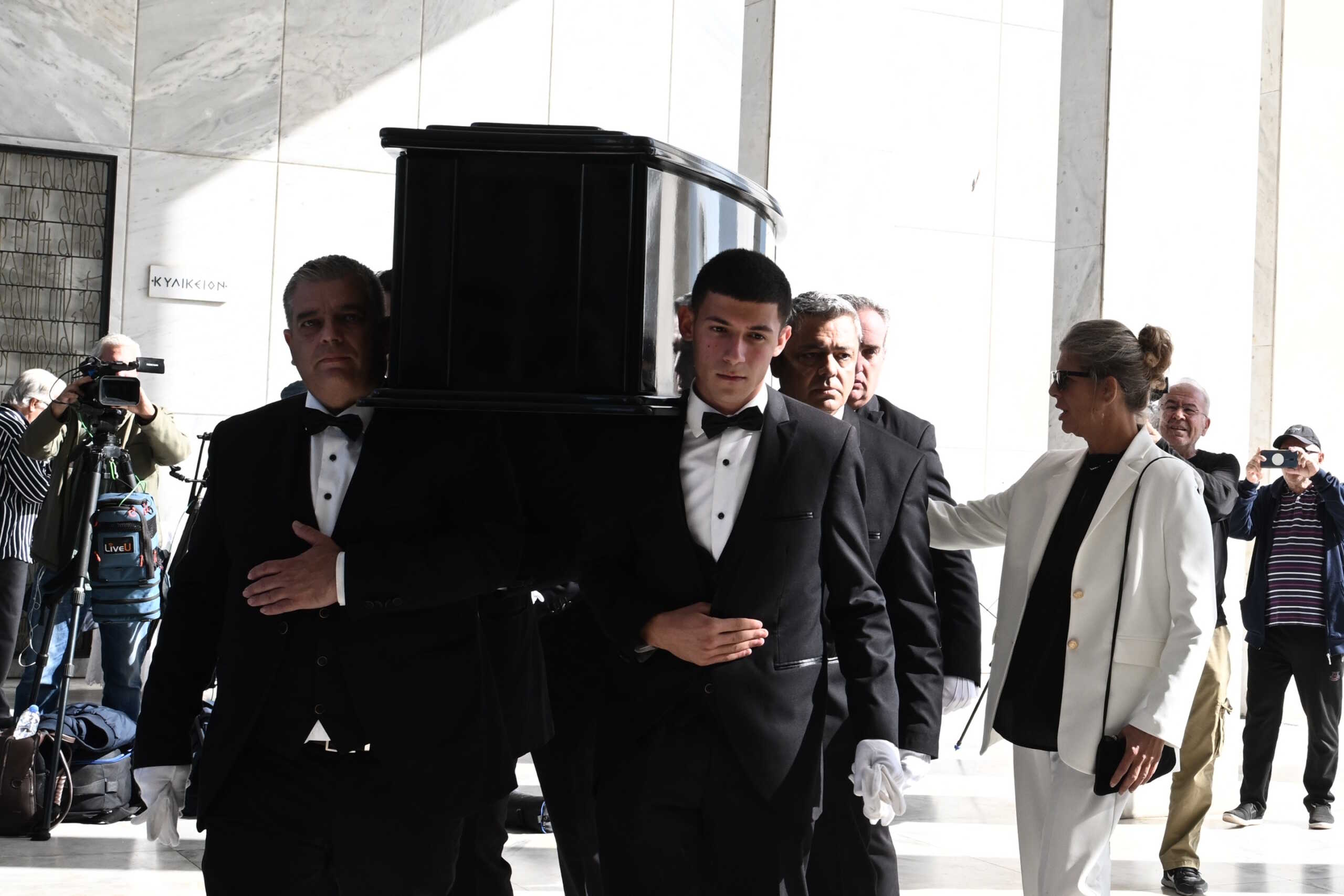 Σπύρος Φωκάς: Το τελευταίο αντίο στον σπουδαίο ηθοποιό – Το μήνυμα της θετής κόρης του