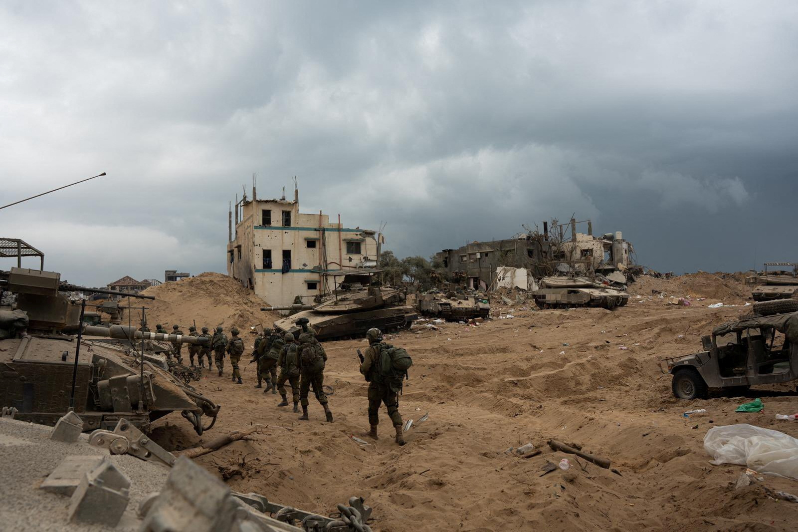 Λωρίδα της Γάζας: «Είμαστε κοντά σε εκεχειρία με το Ισραήλ» λέει η Χαμάς – Αναφορές για συμφωνία για τους ομήρους
