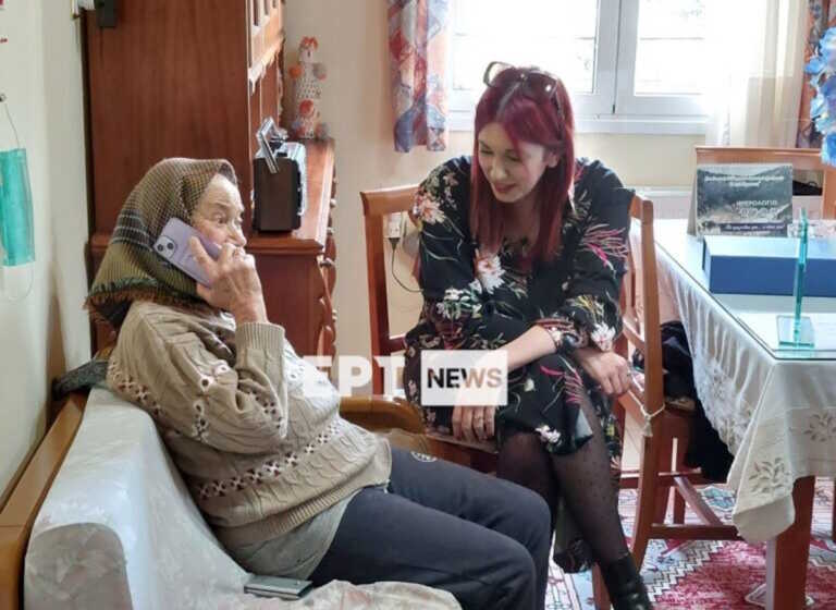 Ο Κυριάκος Μητσοτάκης επικοινώνησε με την 89χρονη που δώρισε ασθενοφόρο στο ΕΚΑΒ Μεσολογγίου