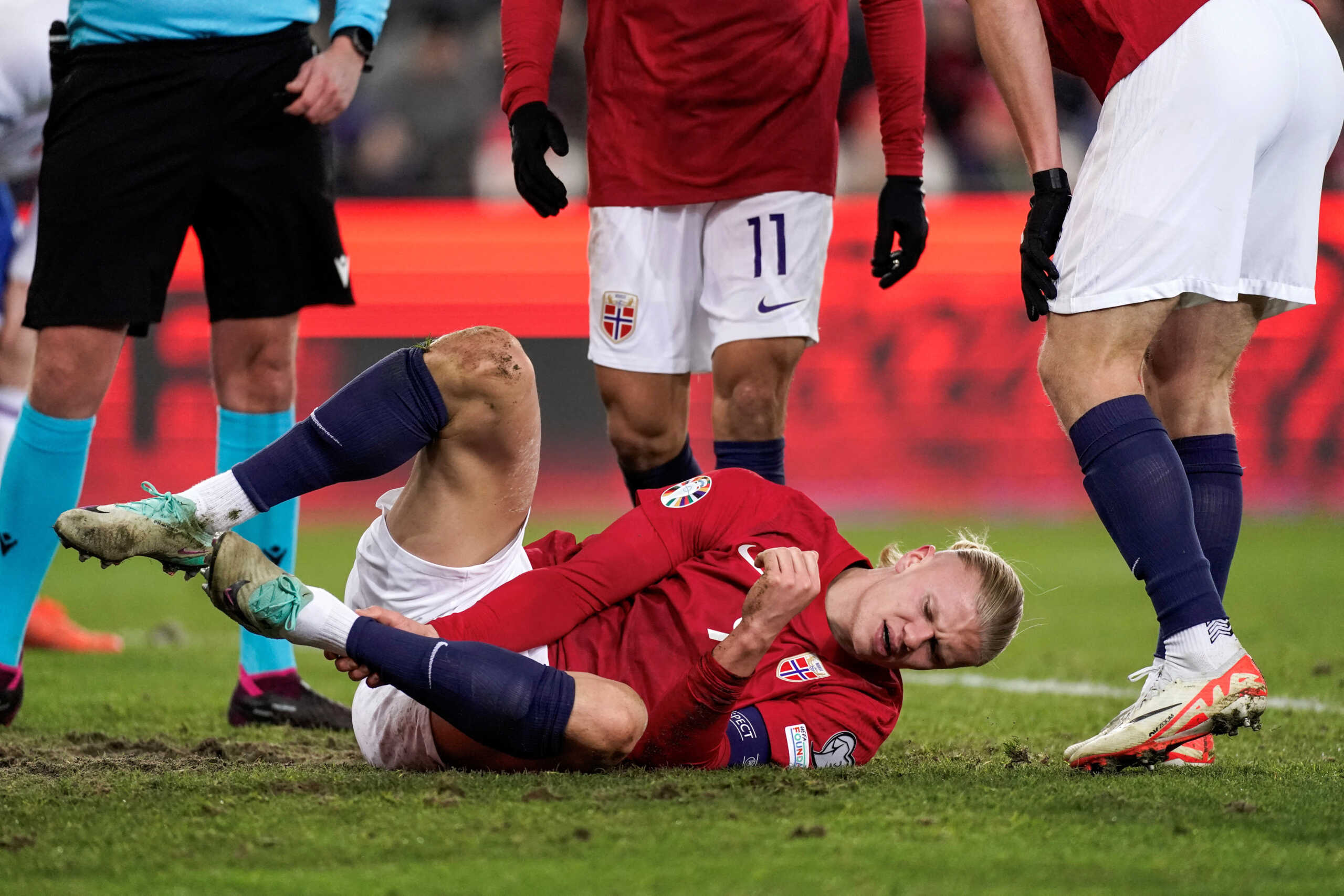 Soccer Football - International Friendly - Norway v Faroe Islands - Ullevaal Stadion, Oslo, Norway - November 16, 2023 Norway's Erling Braut Haaland reacts  Cornelius Poppe