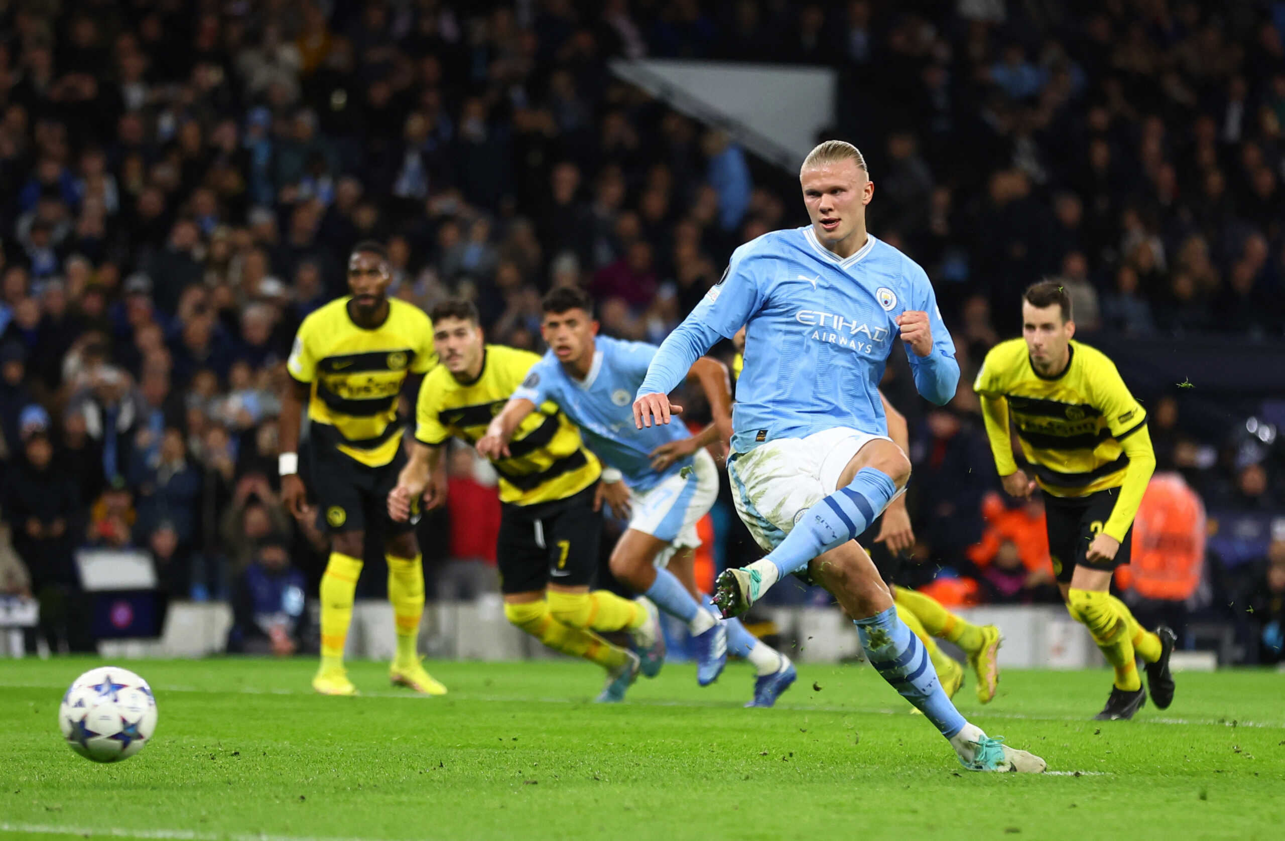 Soccer Football - Champions League - Group G - Manchester City v BSC Young Boys - Etihad Stadium, Manchester, Britain - November 7, 2023 Manchester City's Erling Braut Haaland scores their first goal from the penalty spot REUTERS