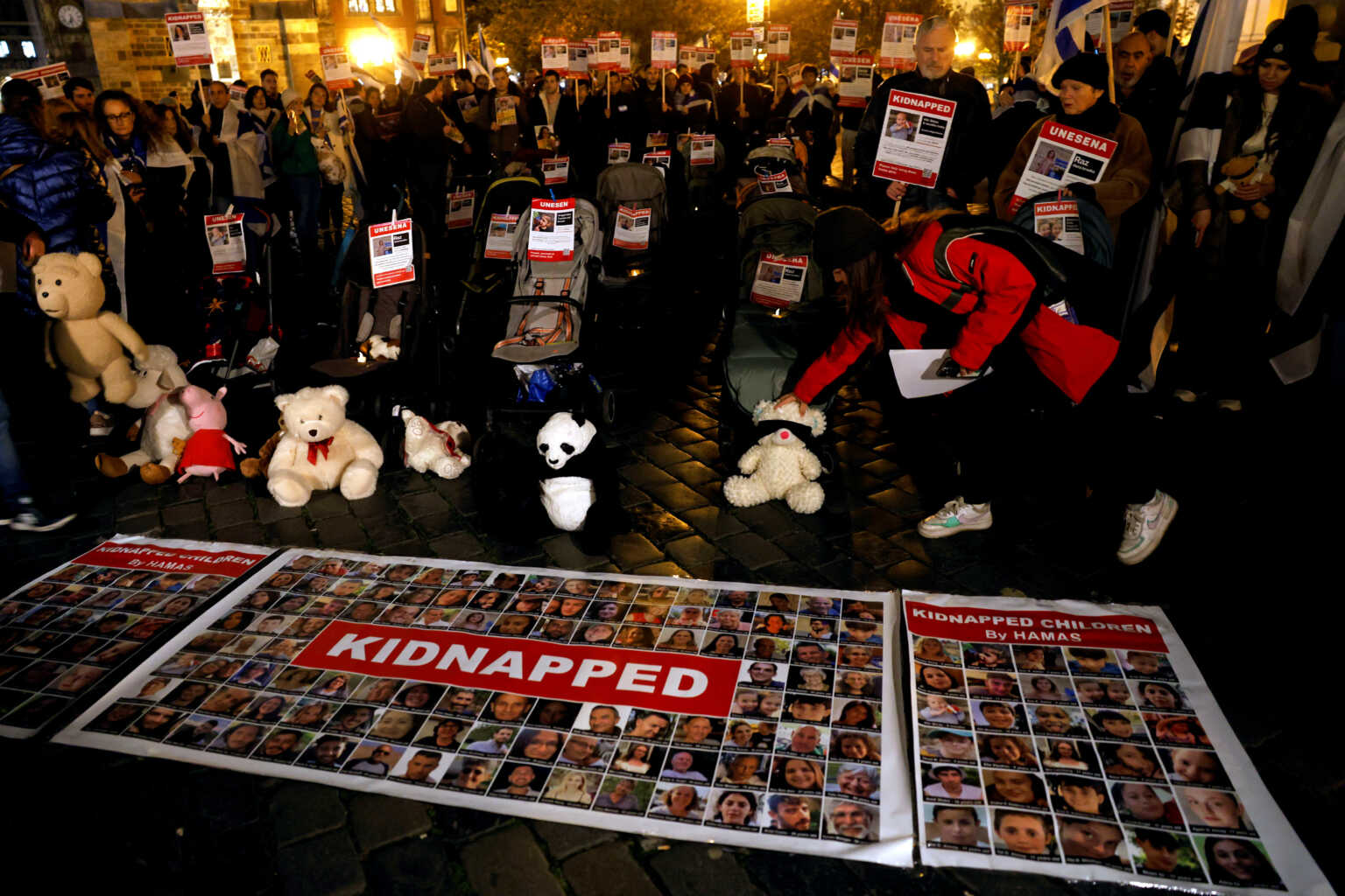 Coldplay: Πώς η συναυλία τους στη Μαλαισία γίνεται πολιτικό ζήτημα