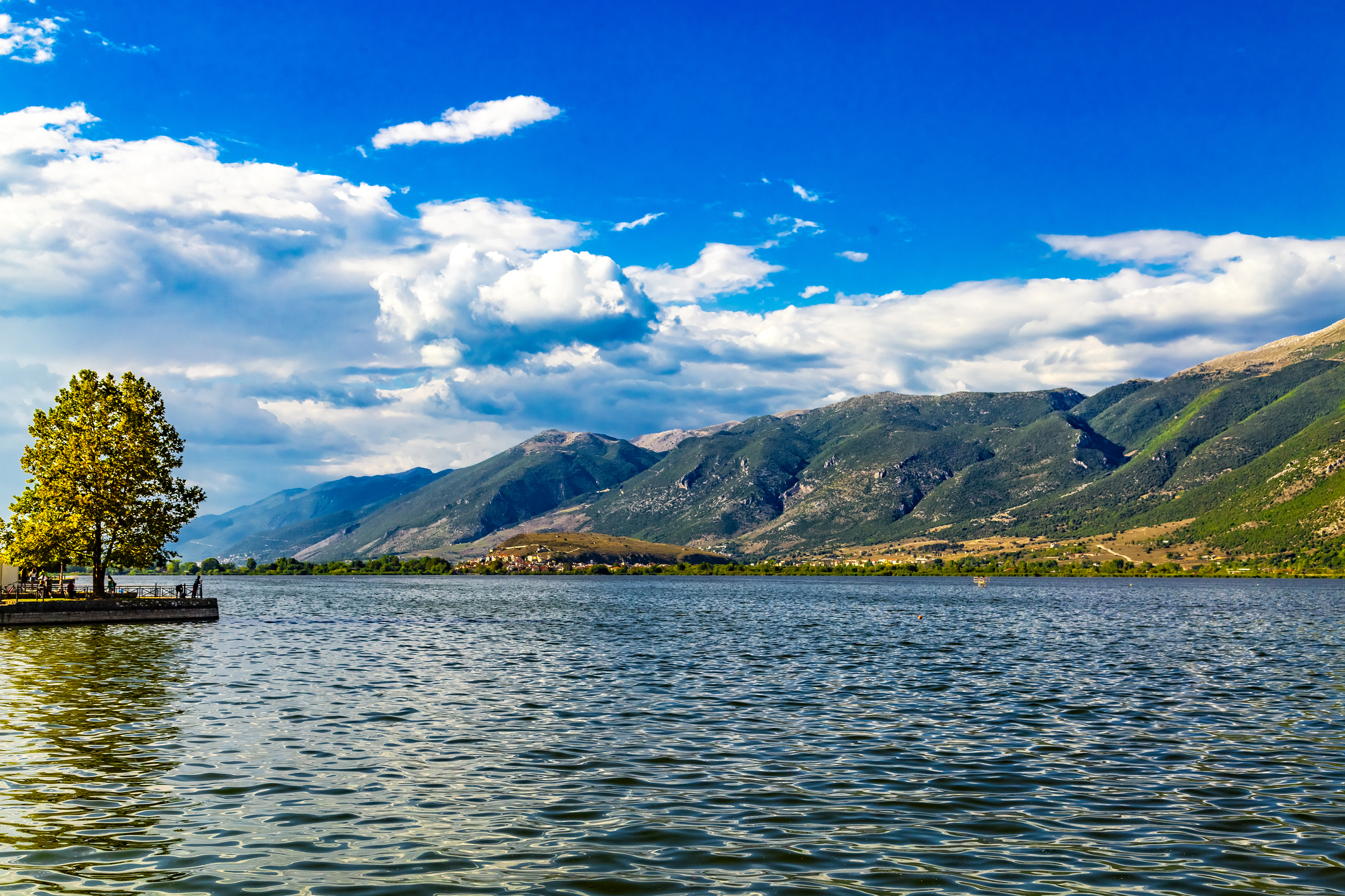 Λίμνη Παμβώτιδα: Ένα στολίδι φτιαγμένο από νερό