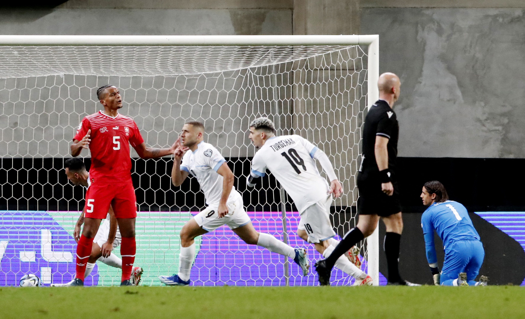 Soccer Football - Euro 2024 Qualifier - Group I - Israel v Switzerland - Pancho Stadium, Felcsut, Hungary - November 15, 2023 Israel's Shon Weissman celebrates scoring their first goal REUTERS