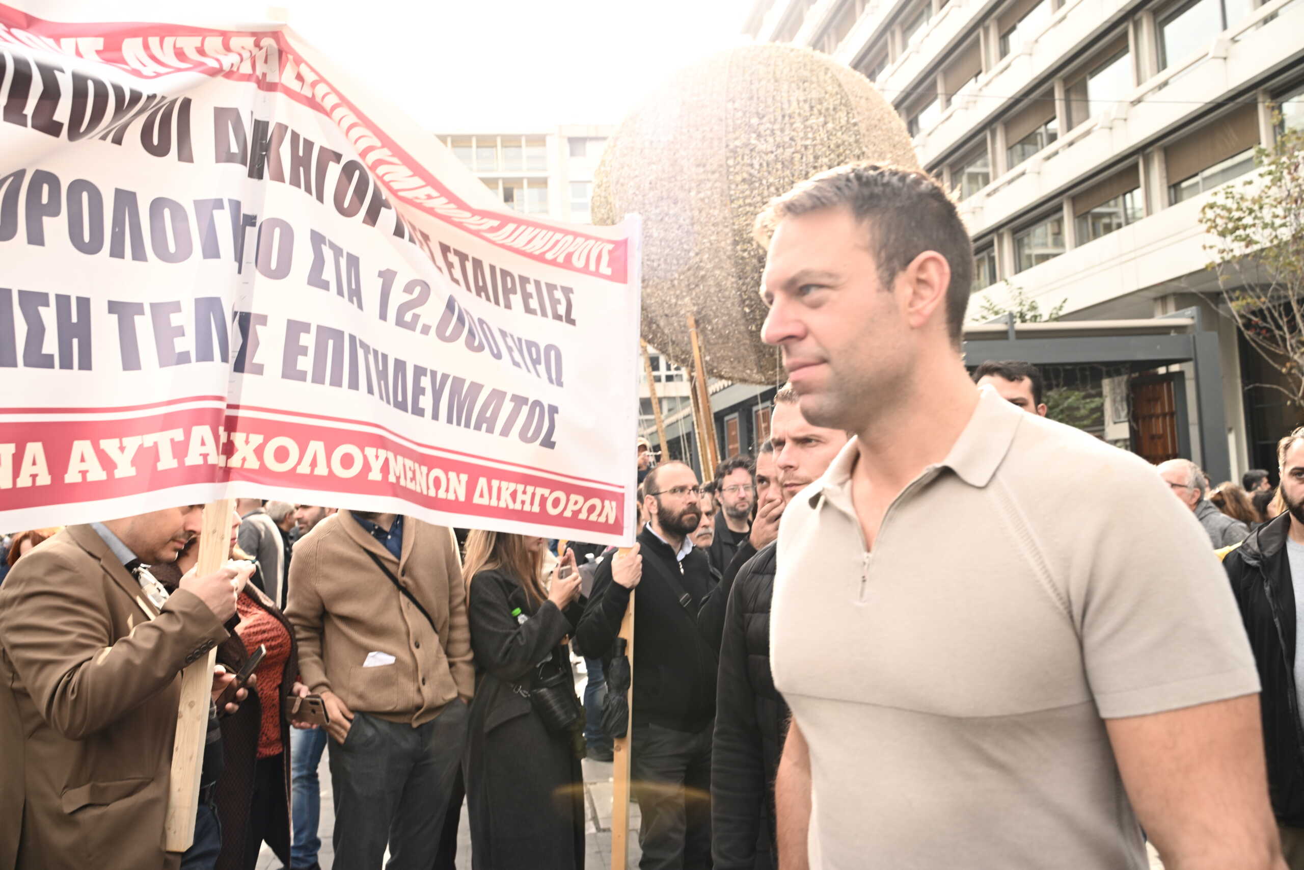 Ο Στέφανος Κασσελάκης «αδειάζει» τον Τσίπρα: Η μνημονιακή εποχή του ΣΥΡΙΖΑ τελείωσε