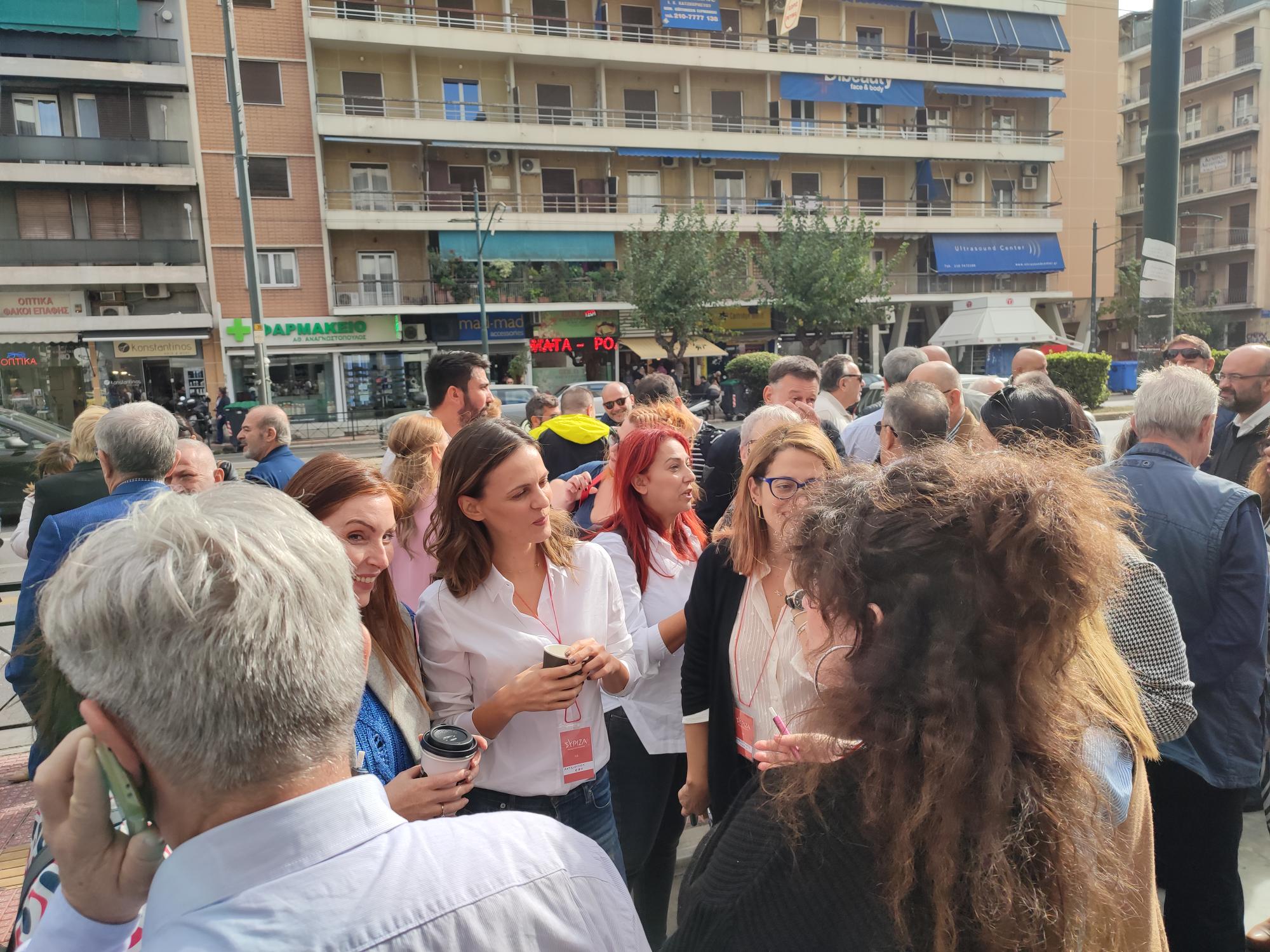ΣΥΡΙΖΑ: Πεδίο μάχης η Κεντρική Επιτροπή – Η ντρίμπλα Κασσελάκη με το δημοψήφισμα και οι αντιδράσεις